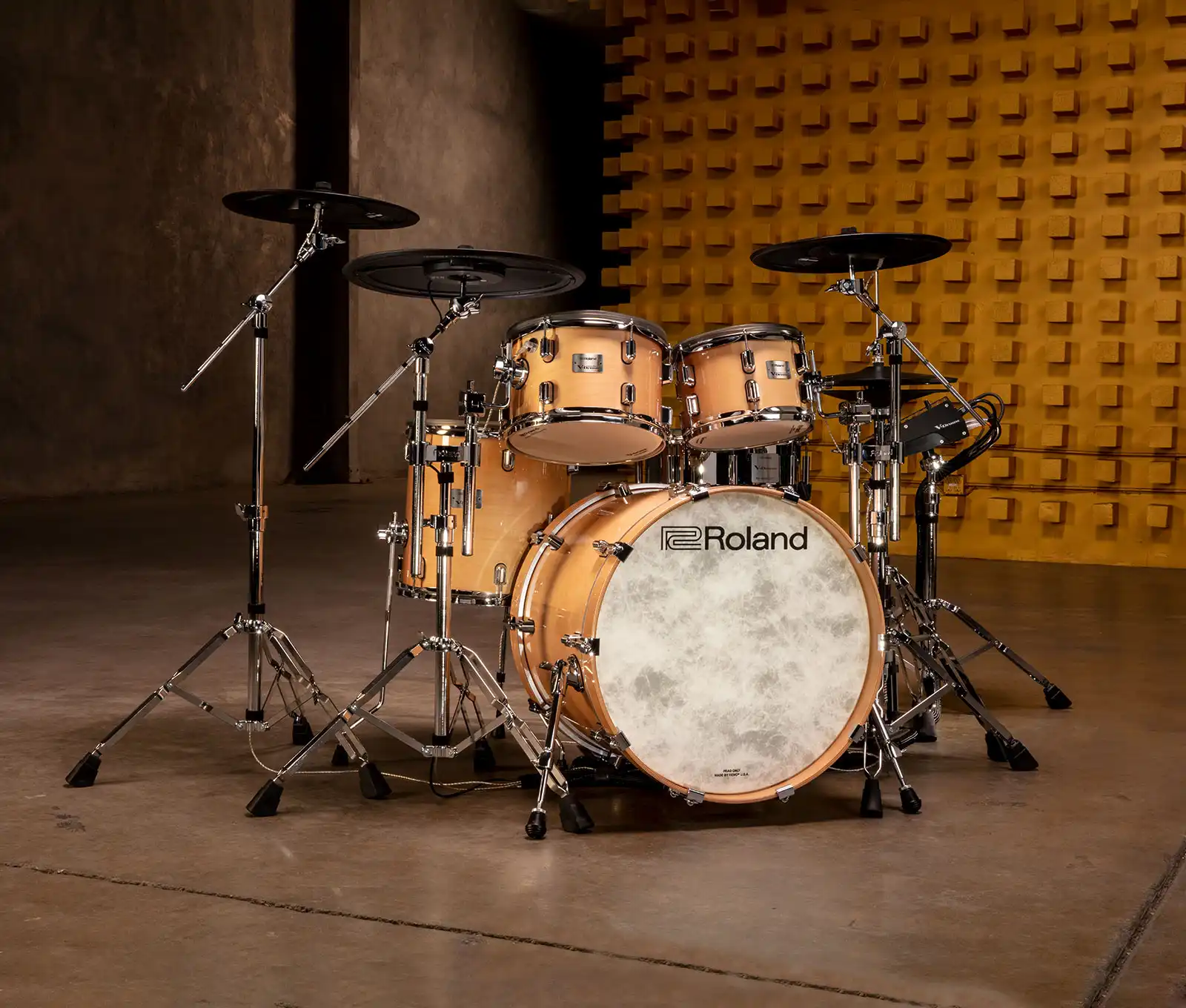 Imported from https://www.klangfarbe.com/pictures/News/Roland/VAD-706 GN 04.1.webp