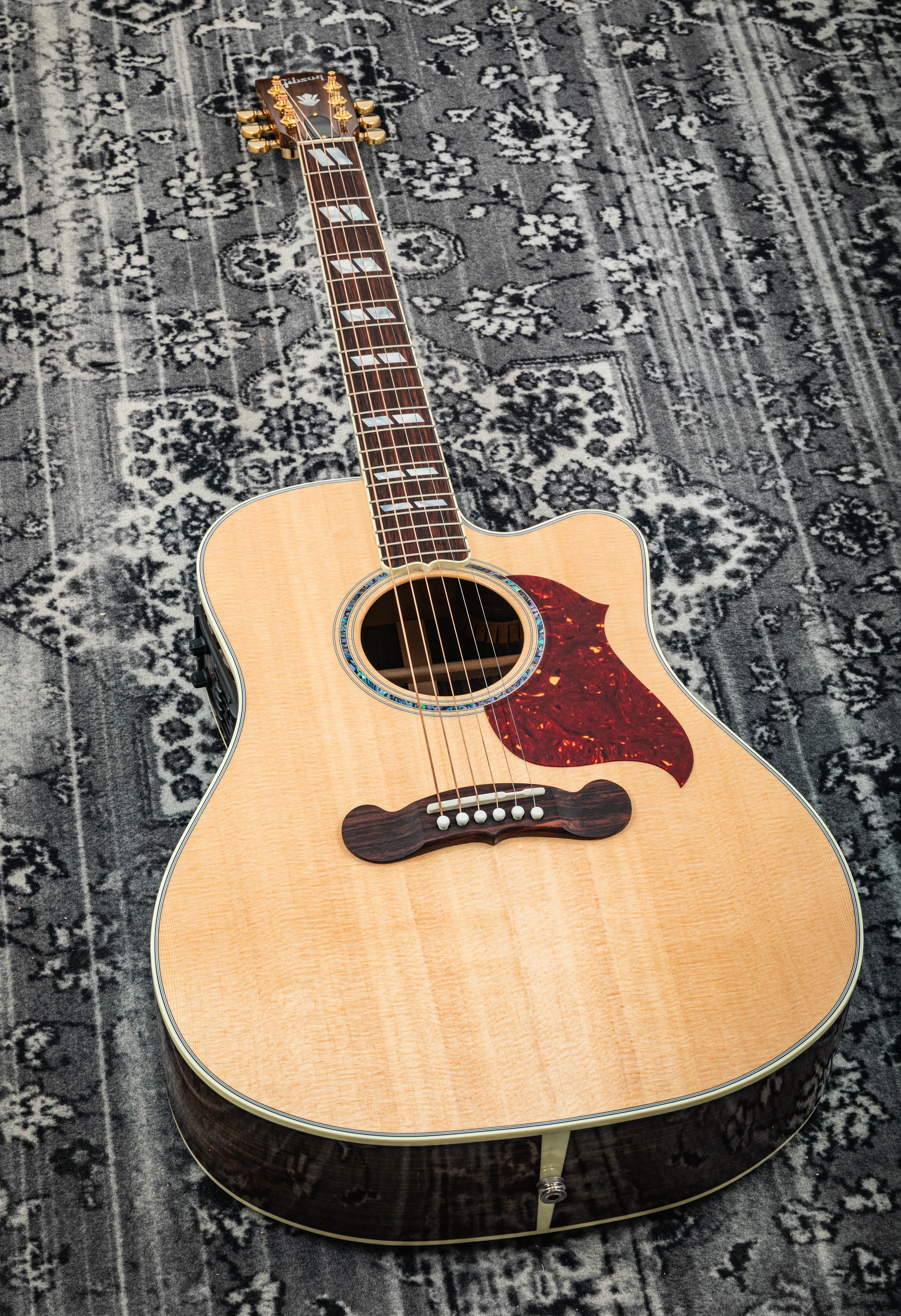 Gibson Songwriter Cutaway Antique Natural