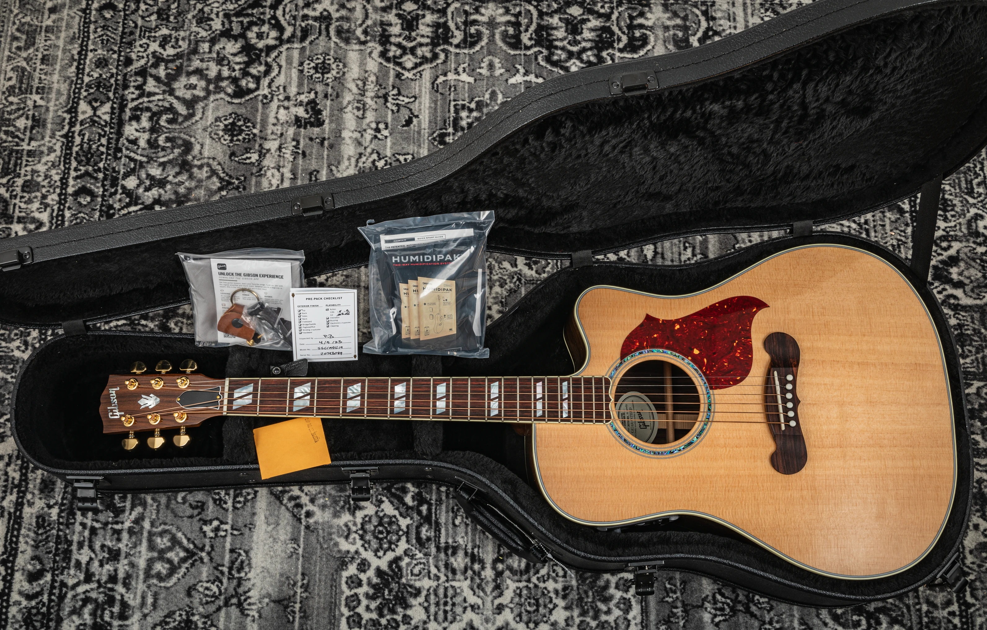 Gibson Songwriter Cutaway Antique Natural