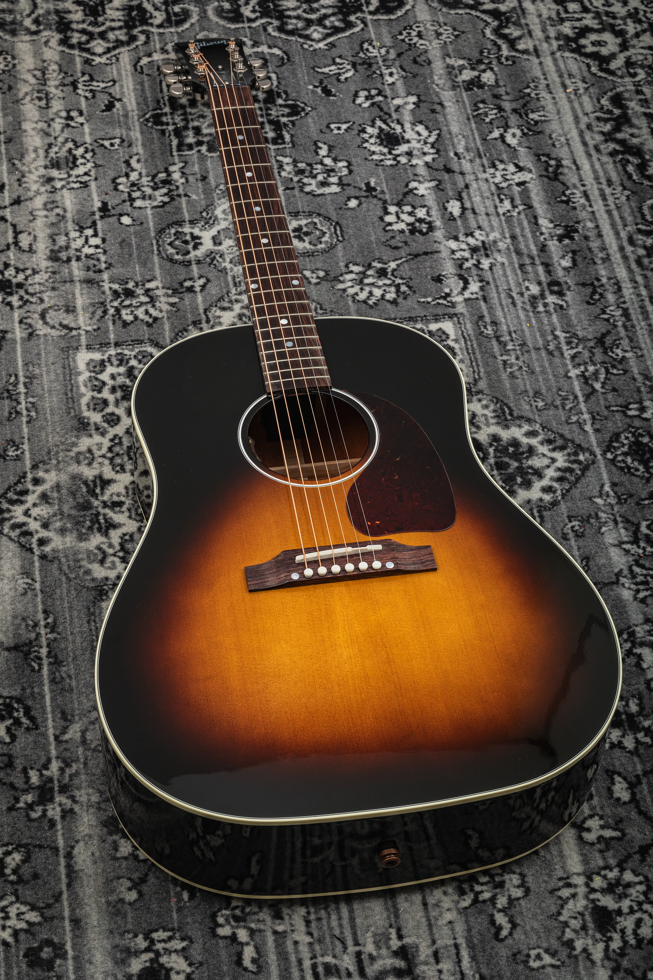 Gibson J-45 Standard VS