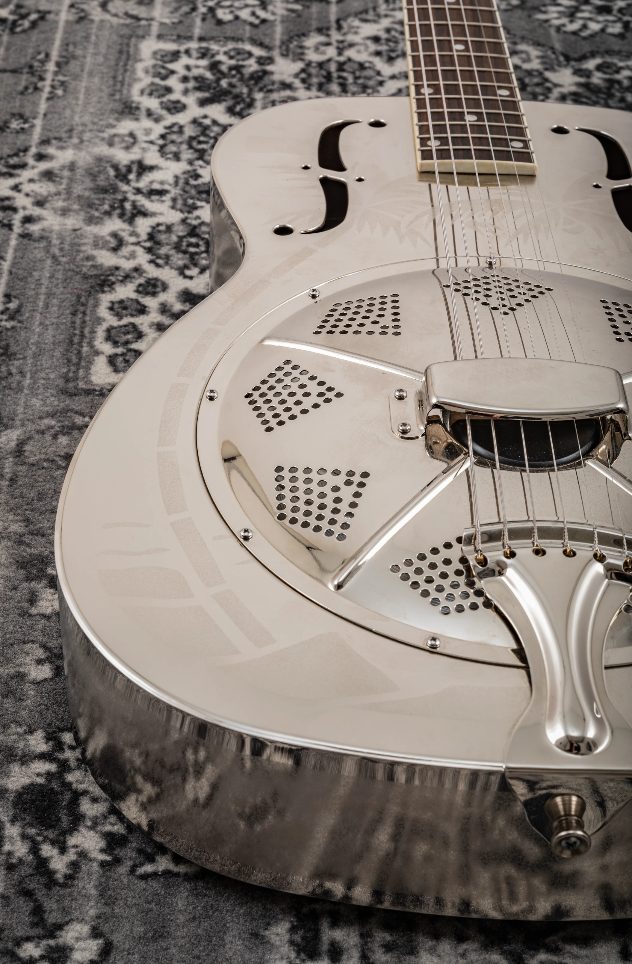 Royall Westend Single Cone Resonator Brass Body