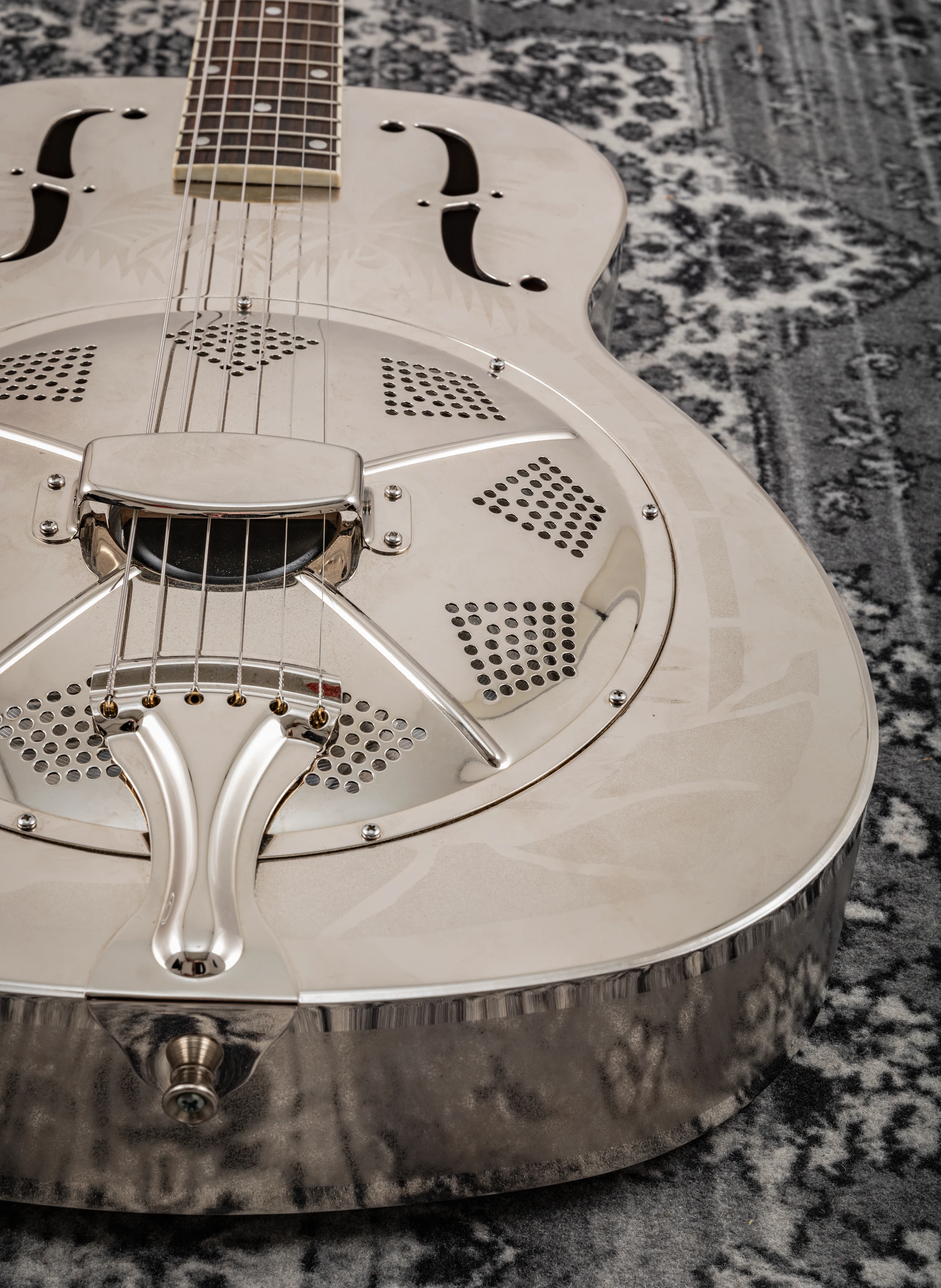Royall Westend Single Cone Resonator Brass Body