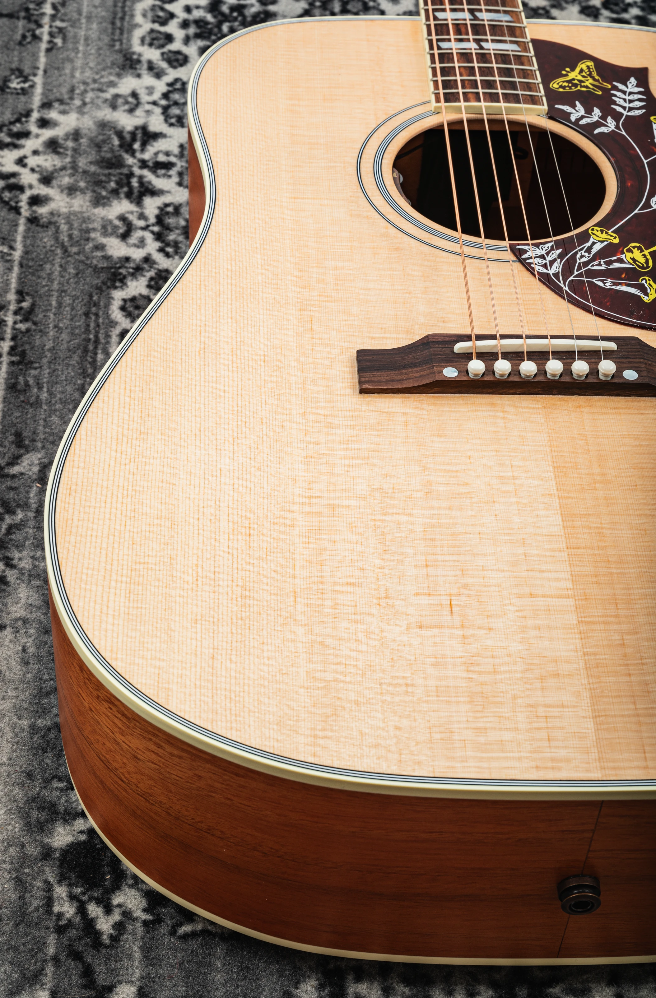 Gibson Hummingbird Faded