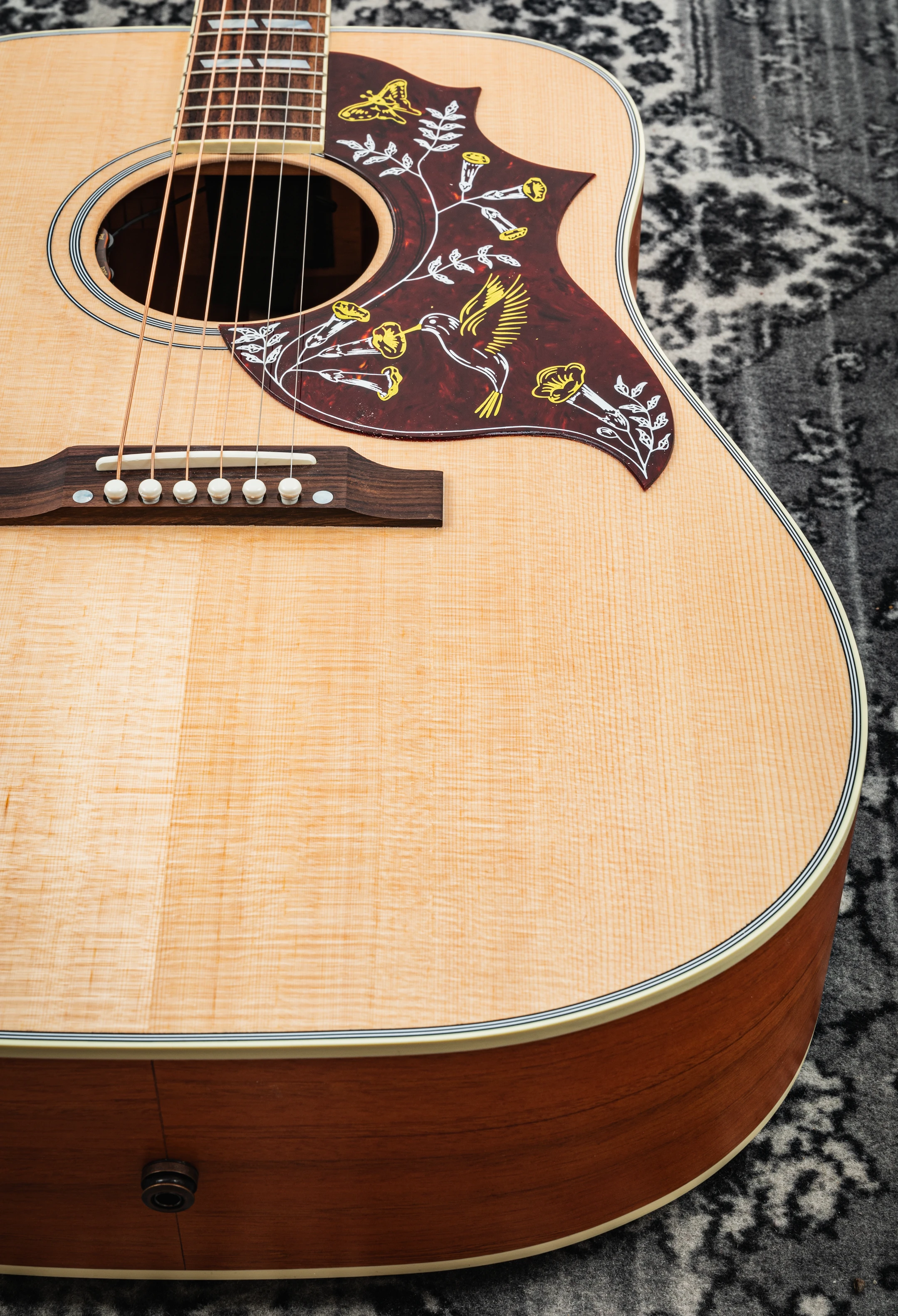 Gibson Hummingbird Faded