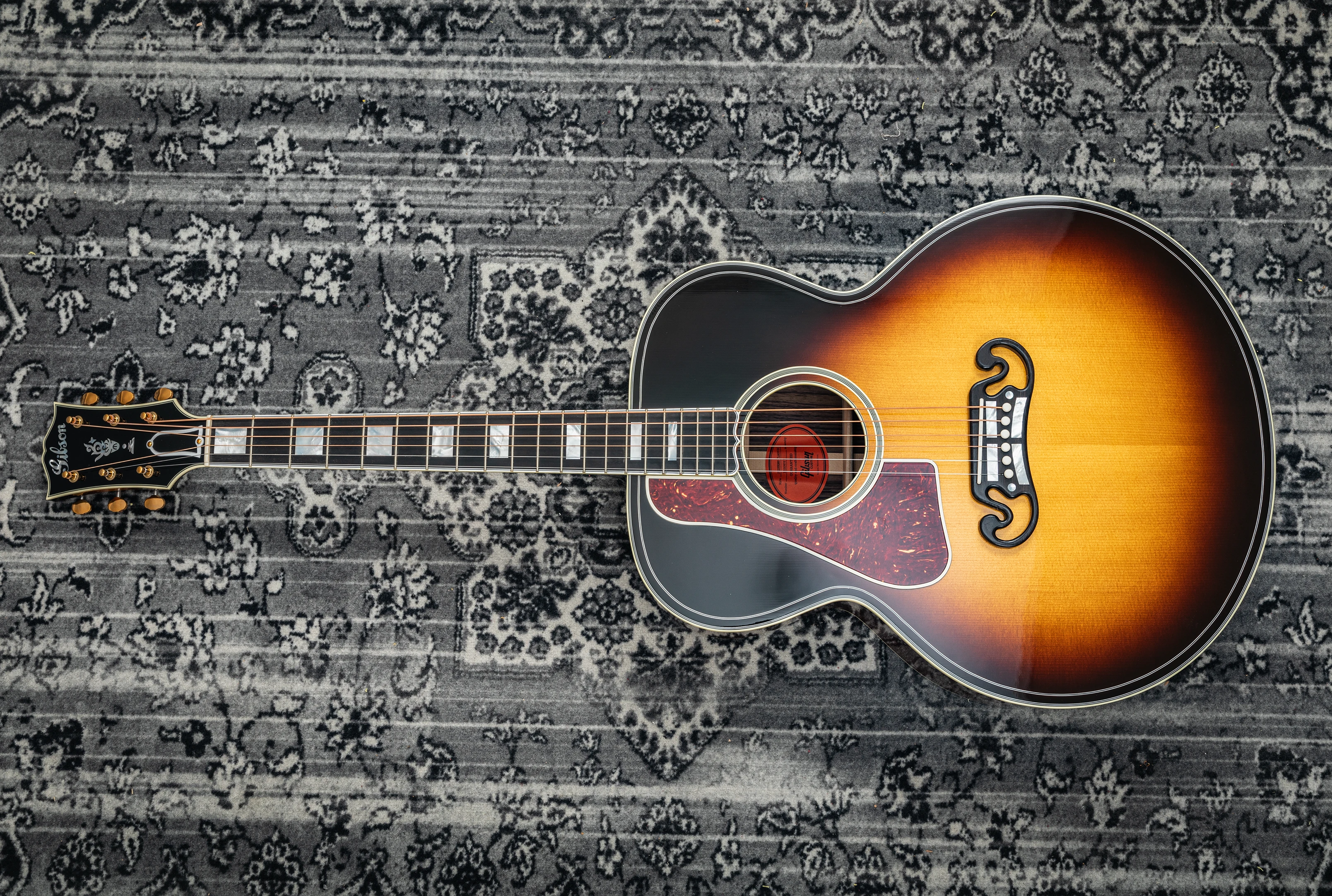 Gibson SJ-200 Classic Custom Shop Vintage Sunburst LEFTHAND B-Stock