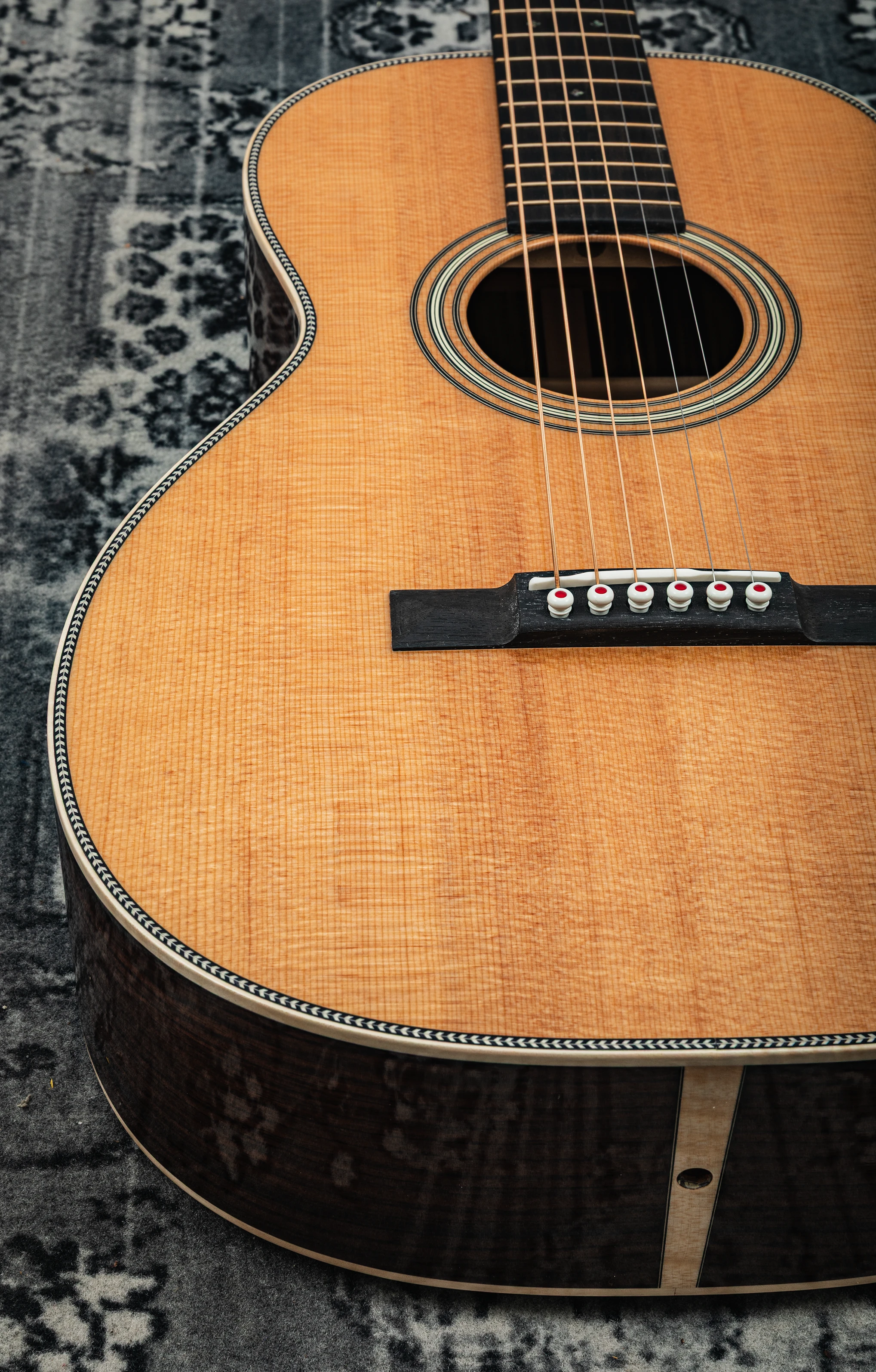 Martin 012-28 Modern Deluxe