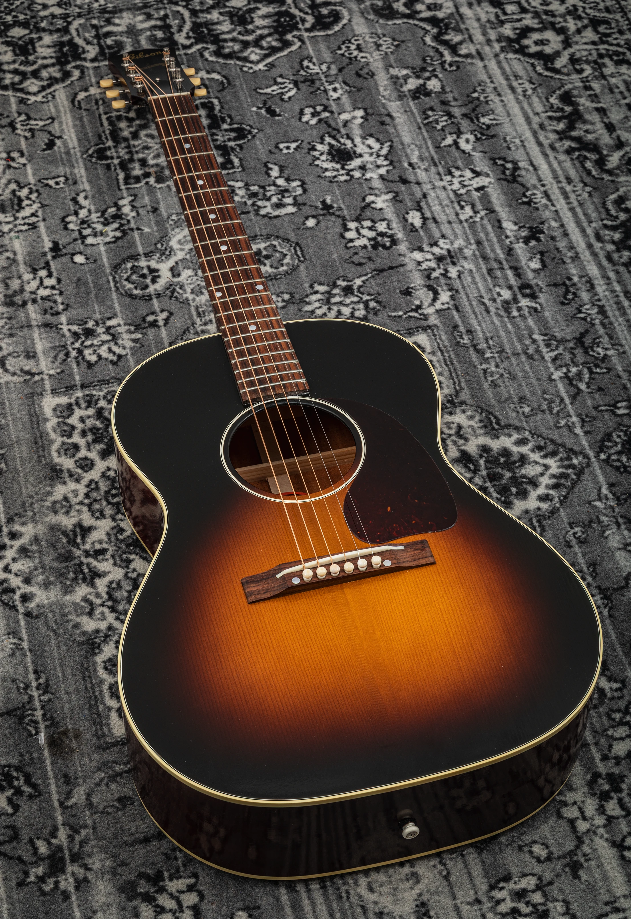 Gibson 1942 Banner LG-2 Vintage SB