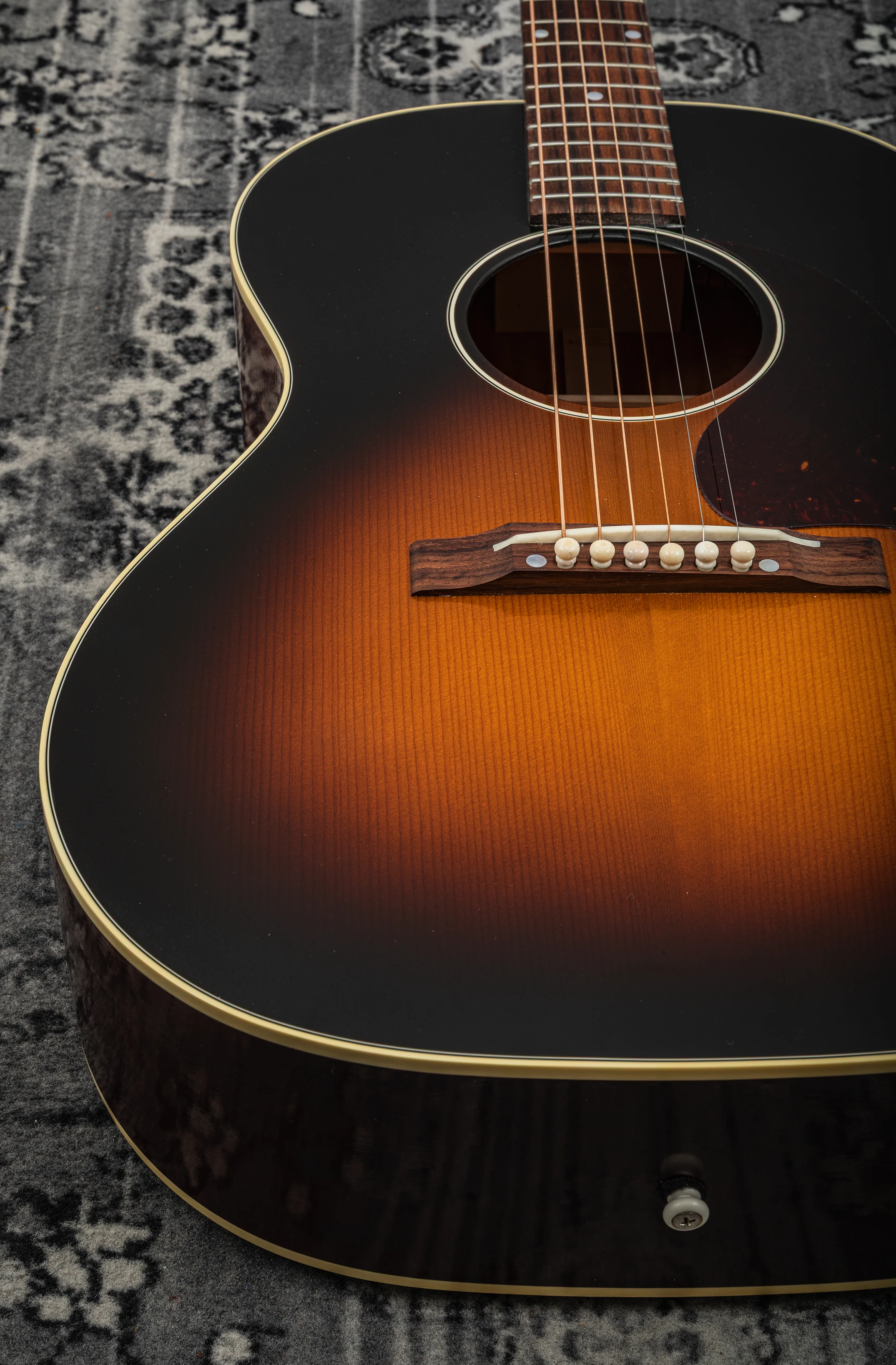 Gibson 1942 Banner LG-2 Vintage SB
