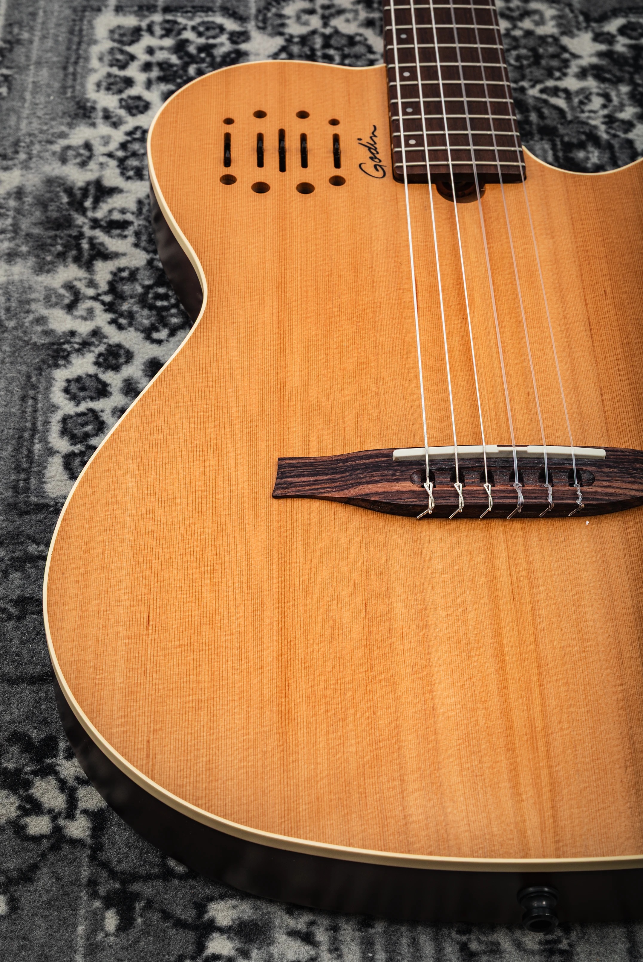Godin Multiac Nylon Encore GE MAC NYL EN