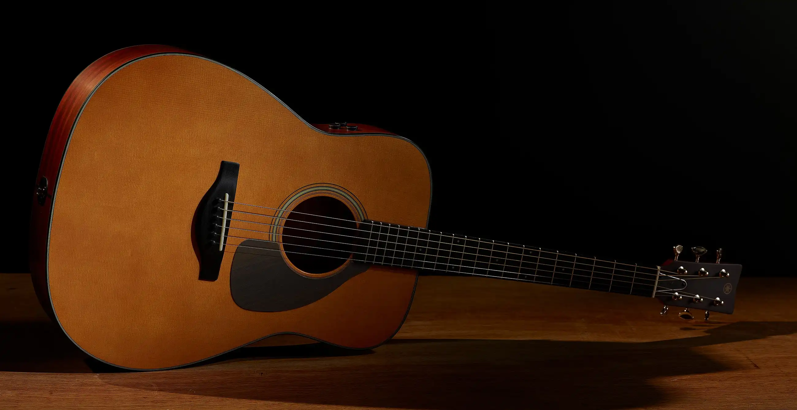 Yamaha FGX5 NT