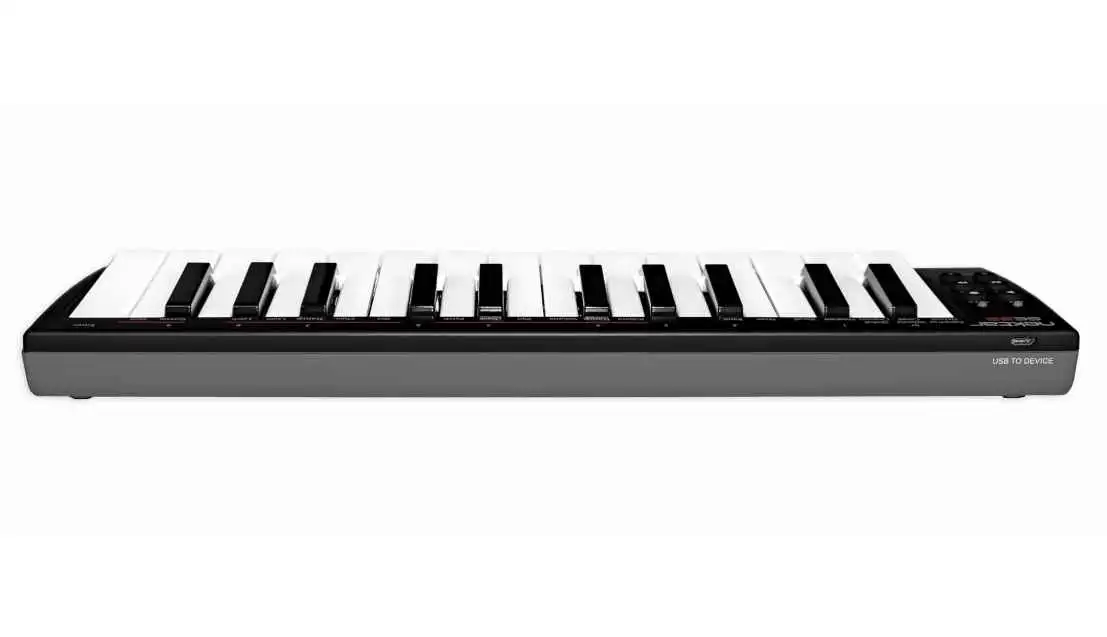 Nektar SE-25 Midikeyboard