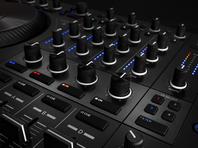 Native Instruments Traktor Kontrol S4-MK3 (B-WARE)
