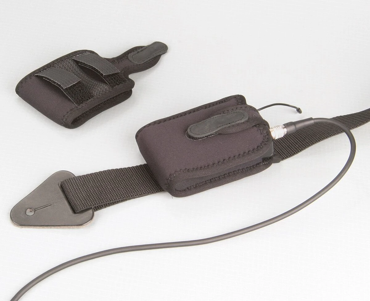Neotech Wireless Pouch Medium