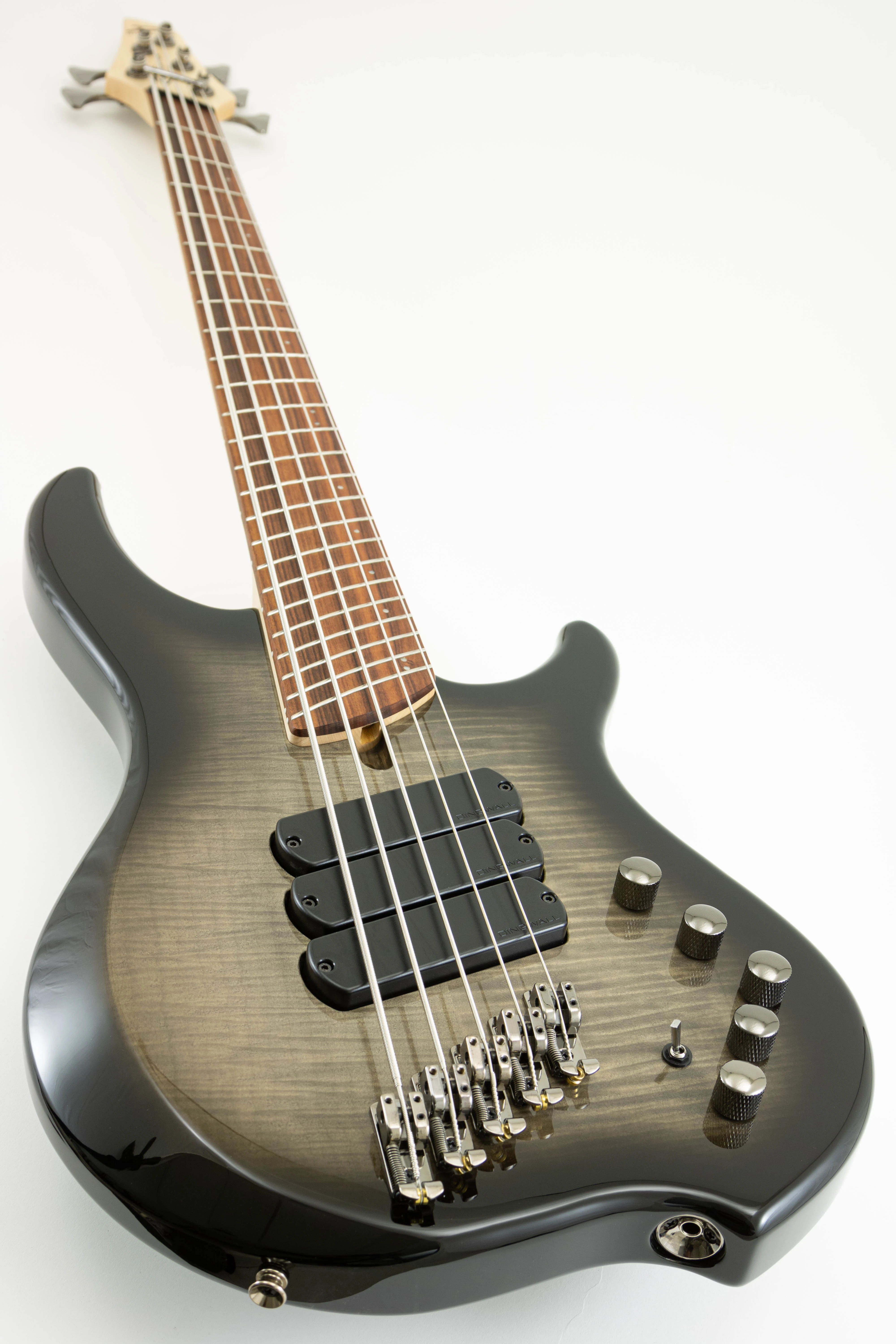 Dingwall Combustion 3 5-str Translucid Black LTD