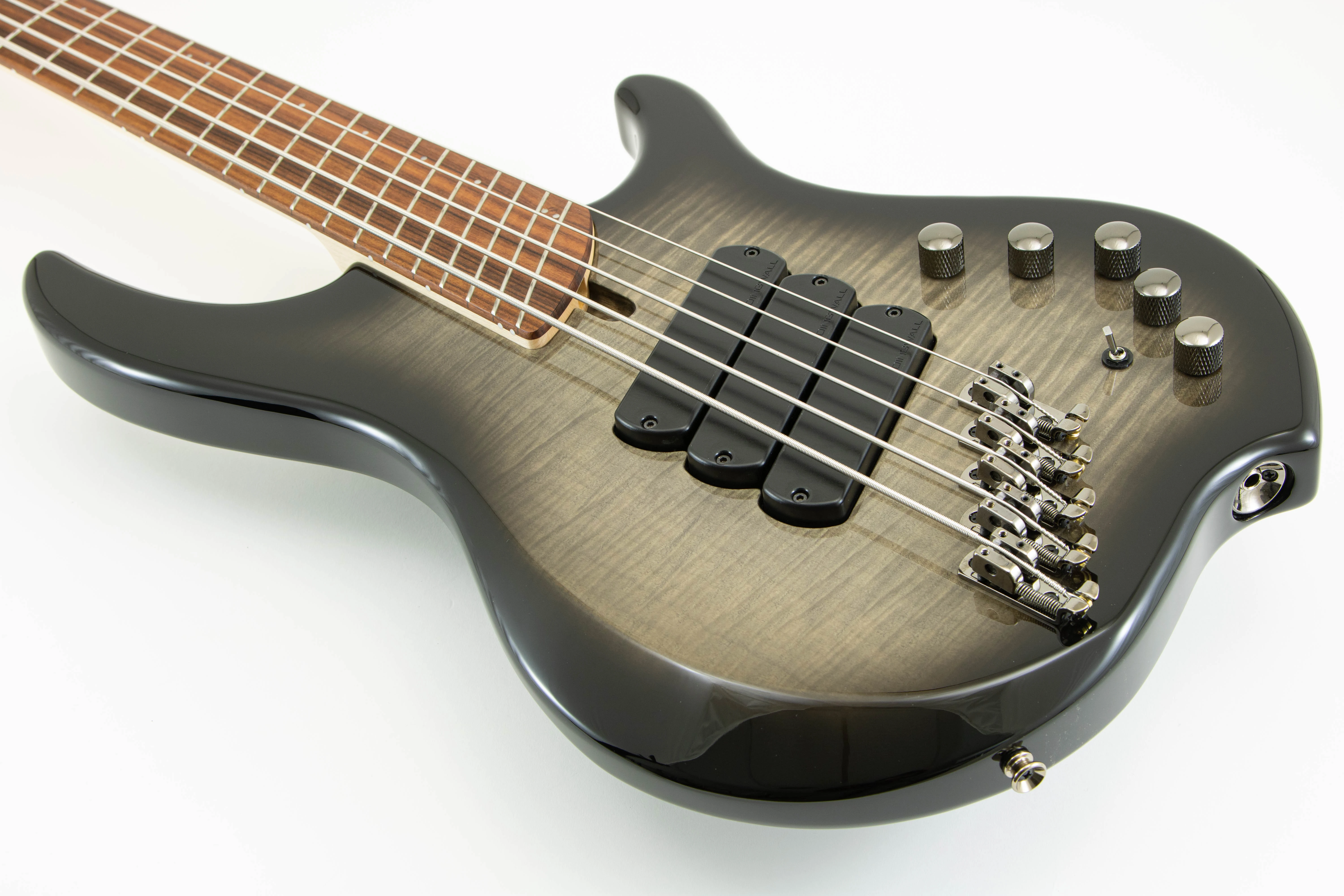 Dingwall Combustion 3 5-str Translucid Black LTD