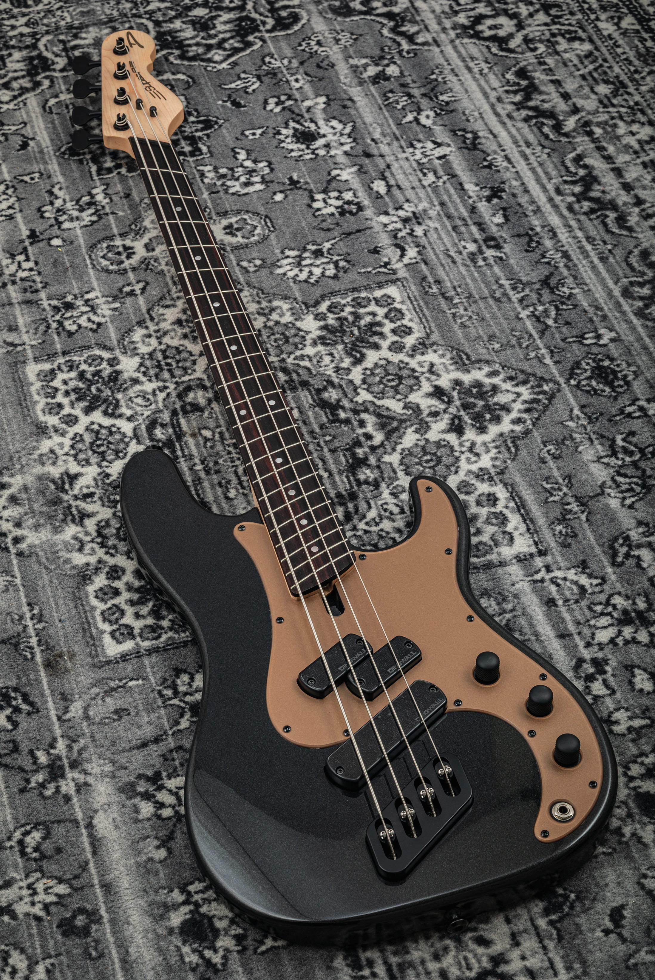 Dingwall SP1 4 String Metallic Black Gloss