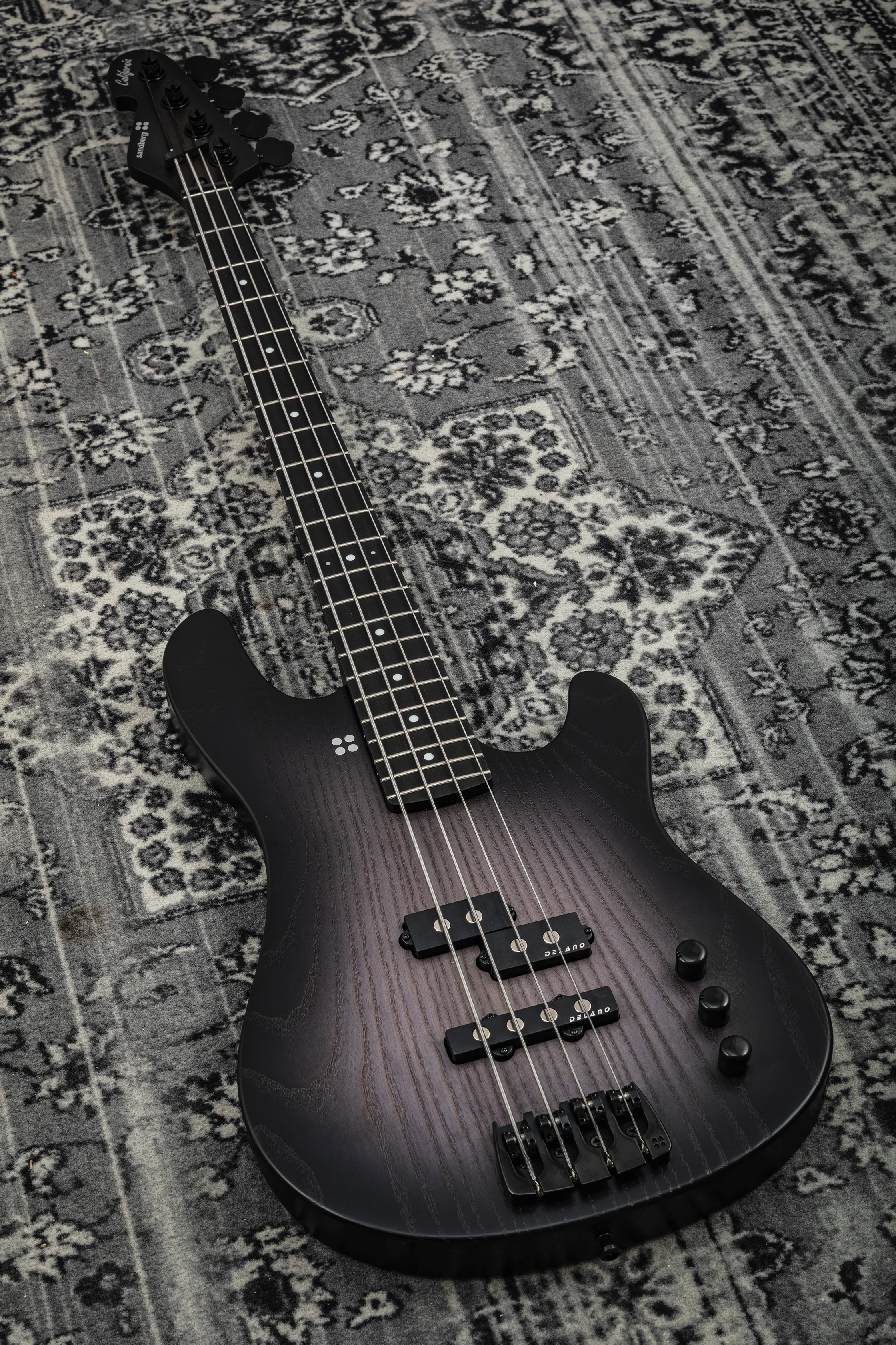 Sandberg California II VT4 Klangfarbe 40th Anniversary blackburst