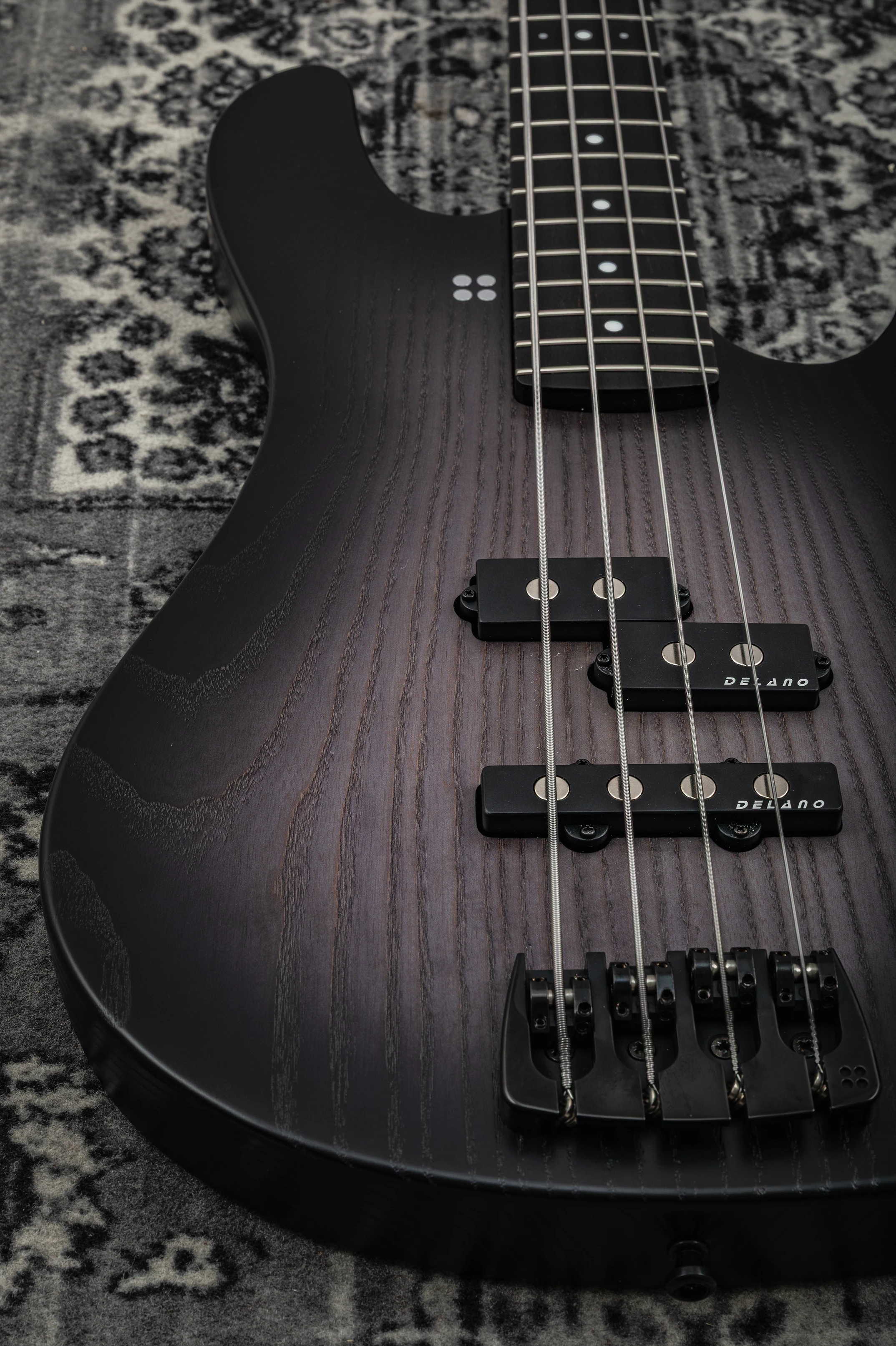 Sandberg California II VT4 Klangfarbe 40th Anniversary blackburst