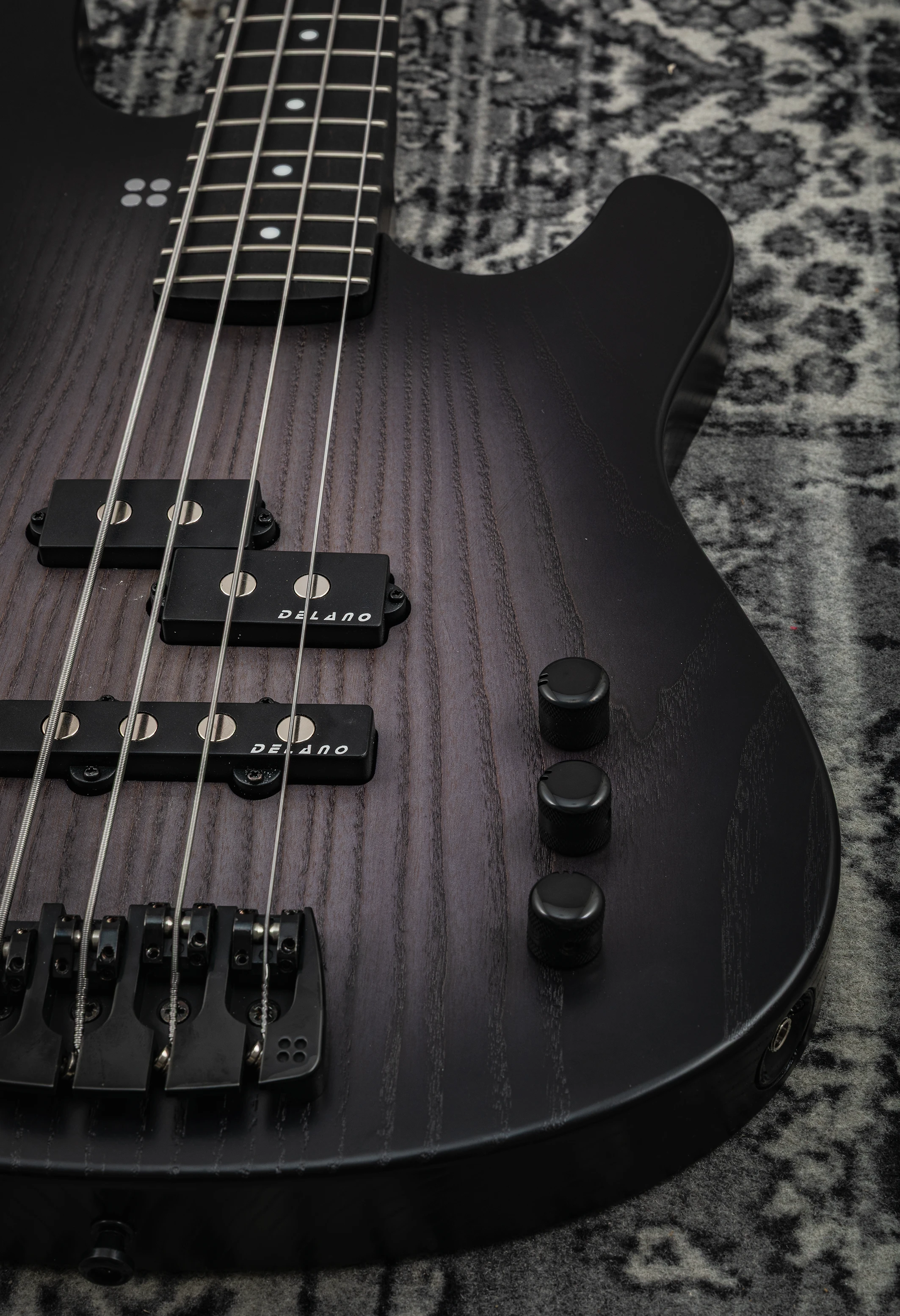 Sandberg California II VT4 Klangfarbe 40th Anniversary blackburst
