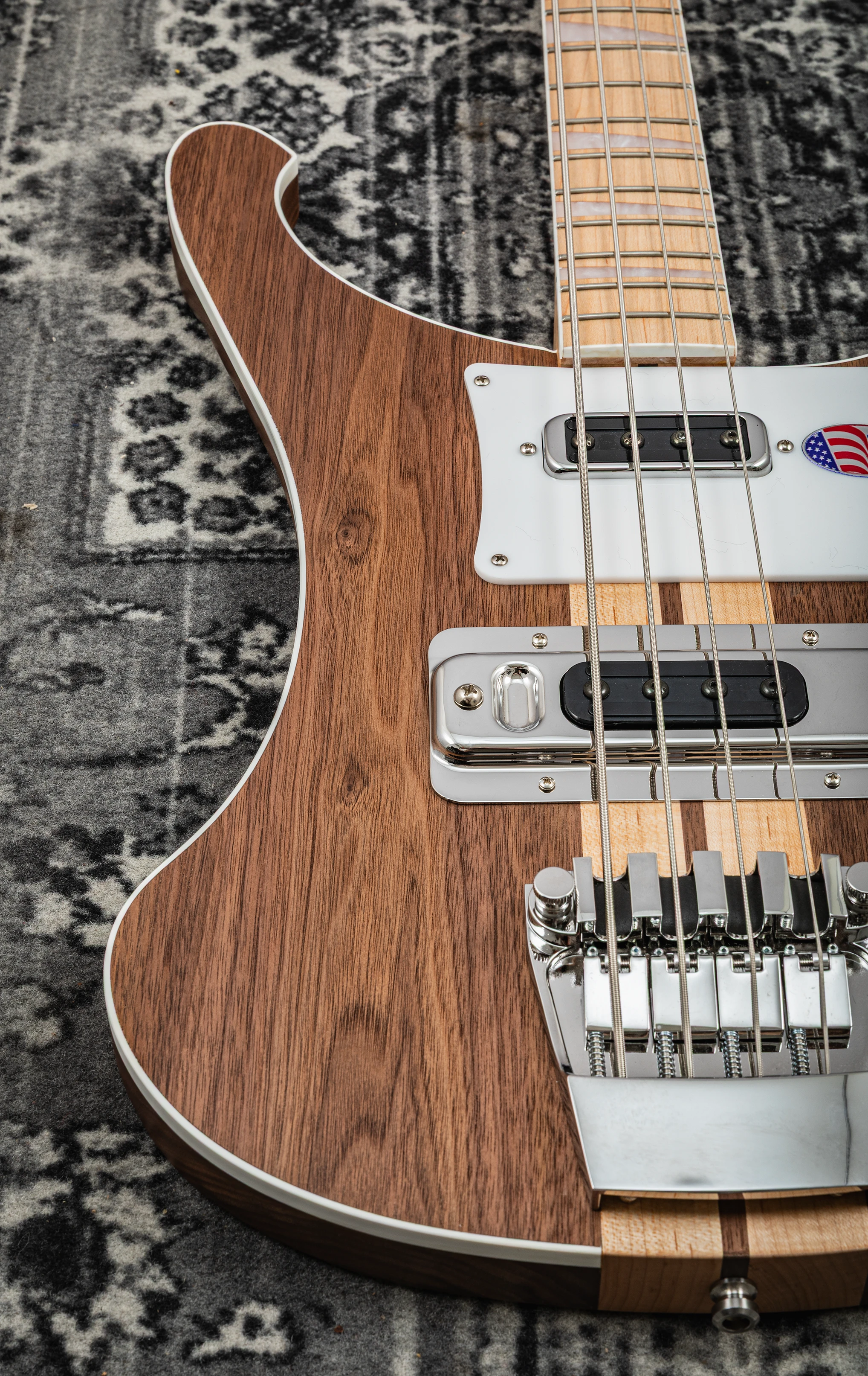 Rickenbacker 4003 Walnut