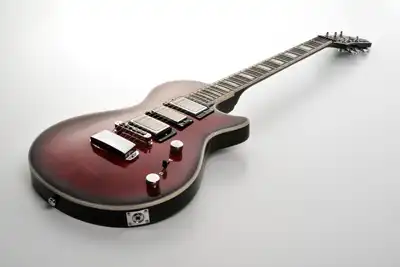 Hagstrom Ultra Max Special sanguine burst