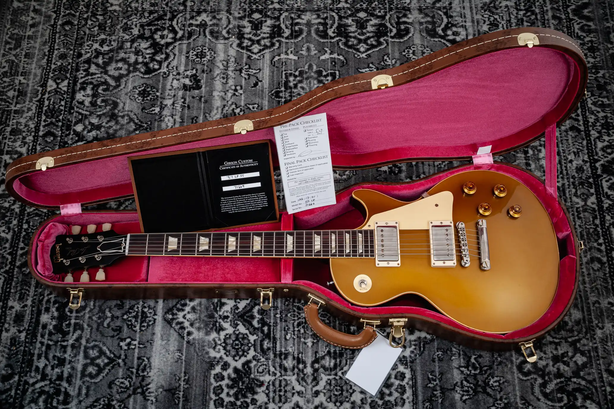 Gibson 1957 Les Paul Gold Top Darkback Reissue VOS