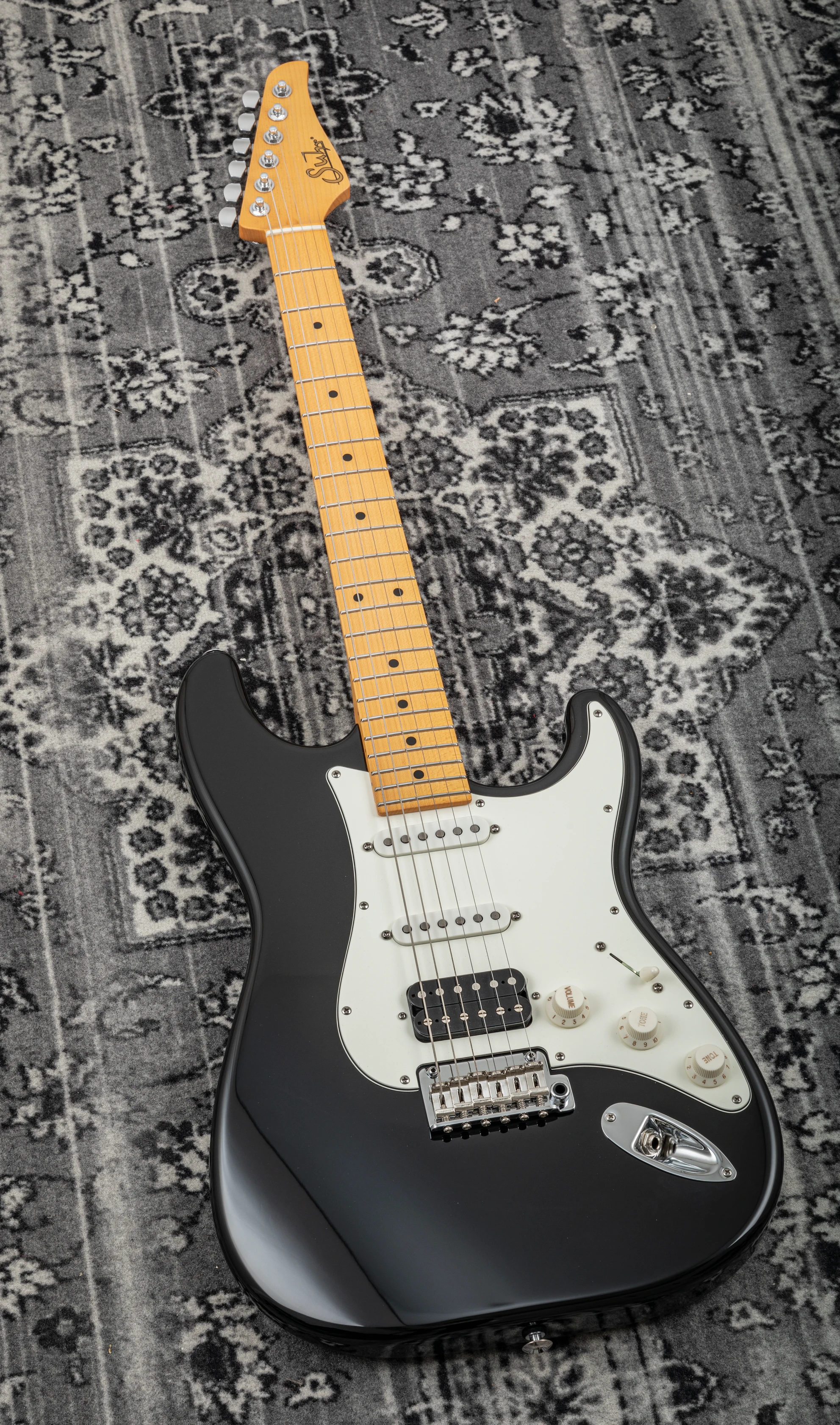 Suhr Classic S HSS blk/mn