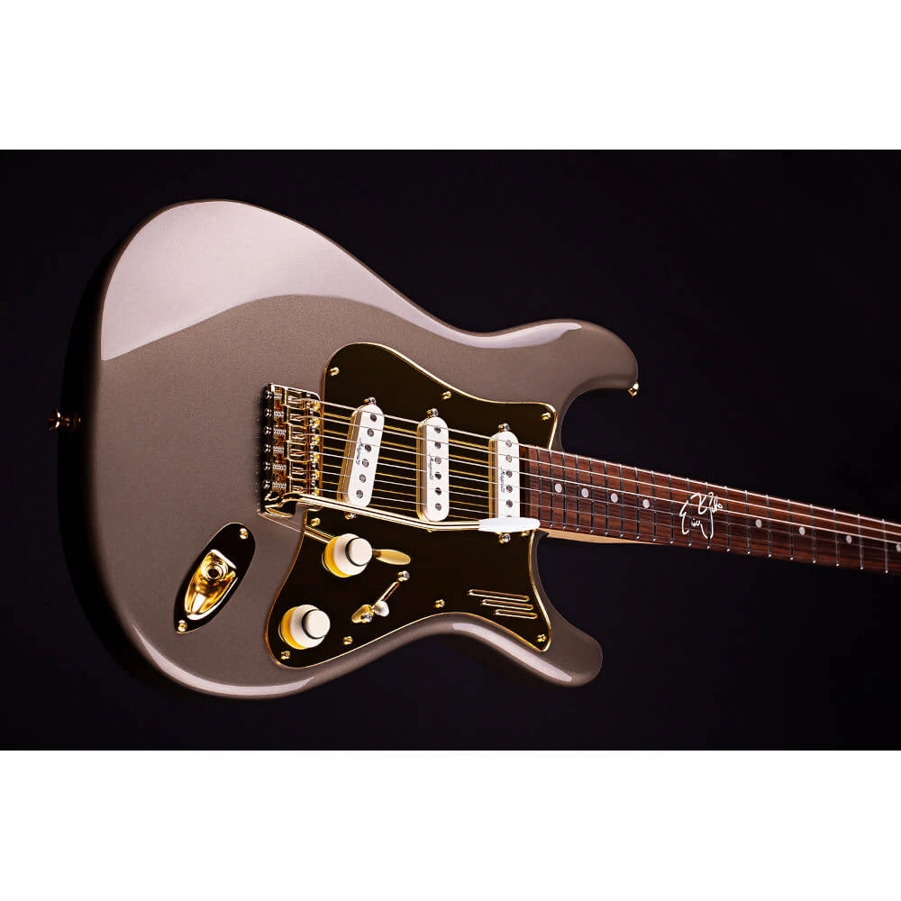 Magneto Guitars Eric Gales RD3 special gold