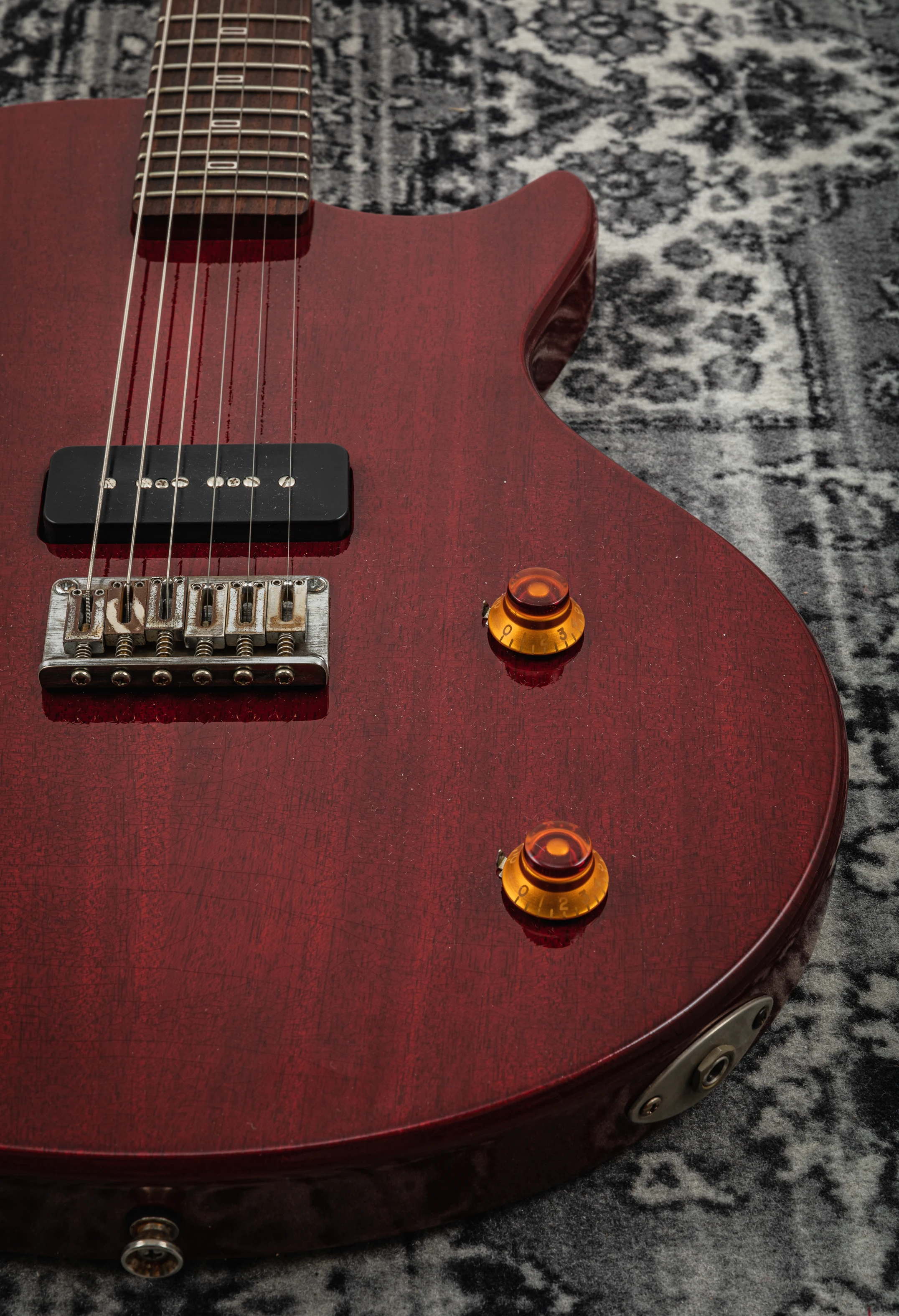 PJD Guitars Carey Apprentice wine red relic