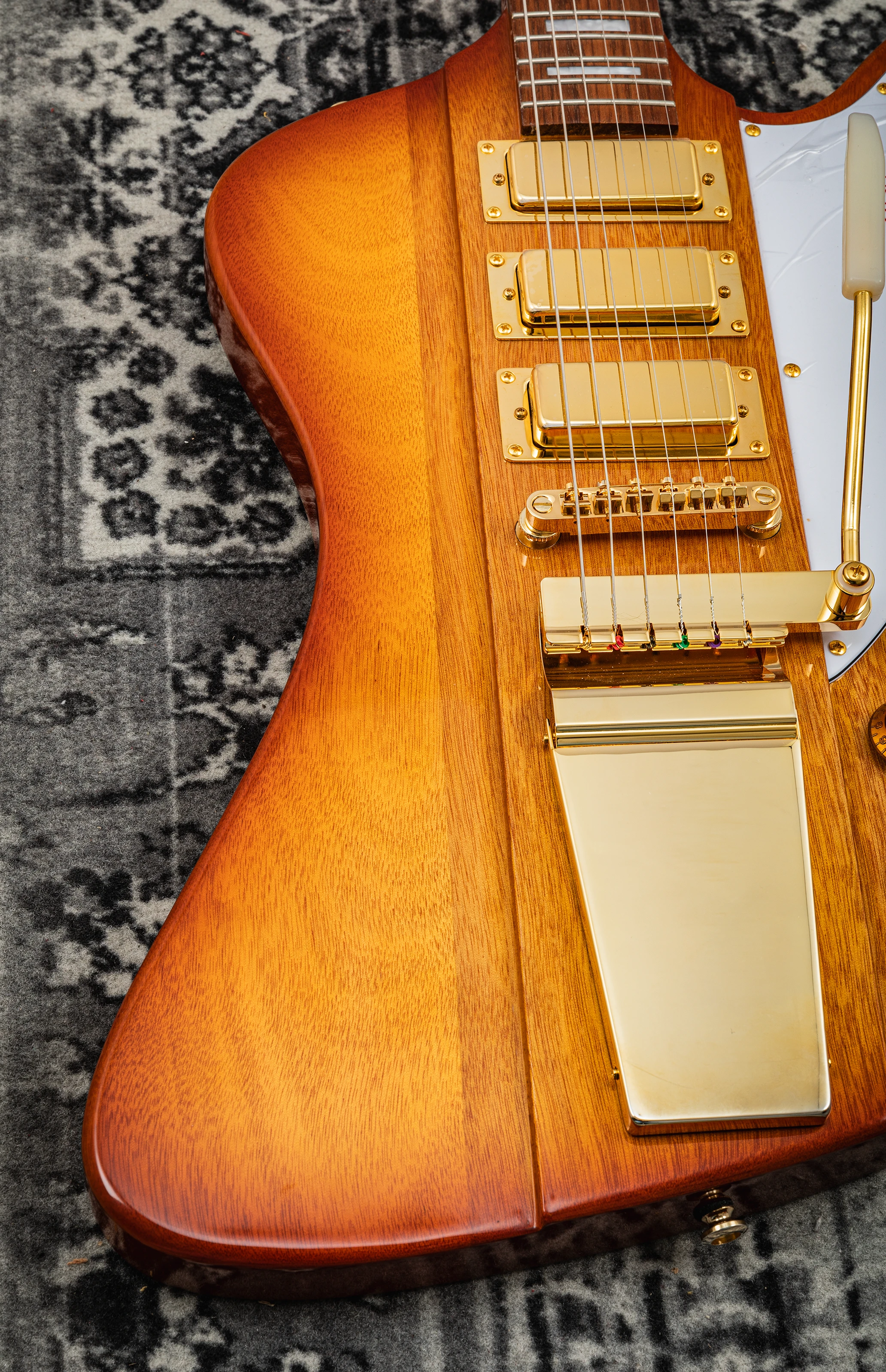Tokai FB90 VS