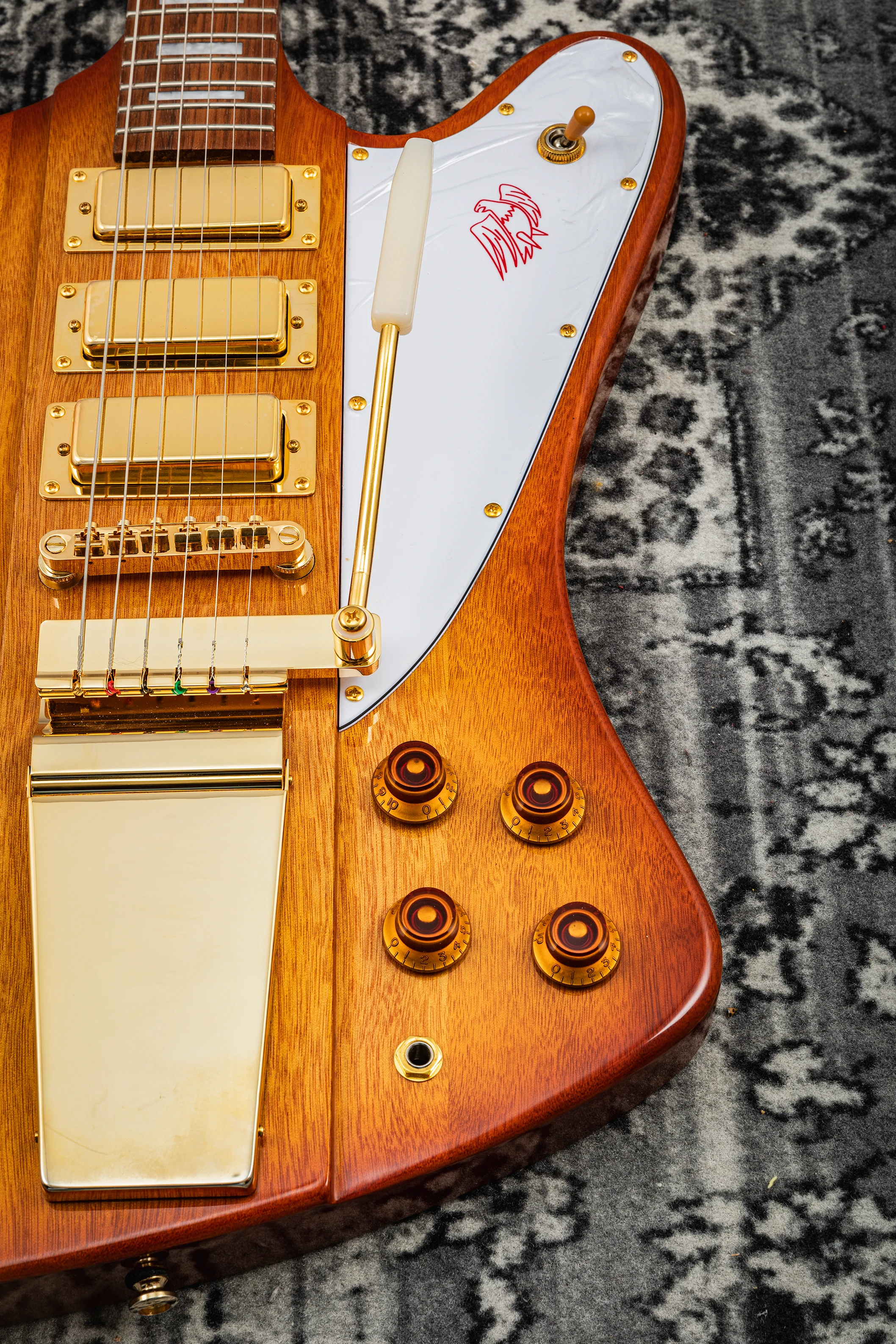 Tokai FB90 VS