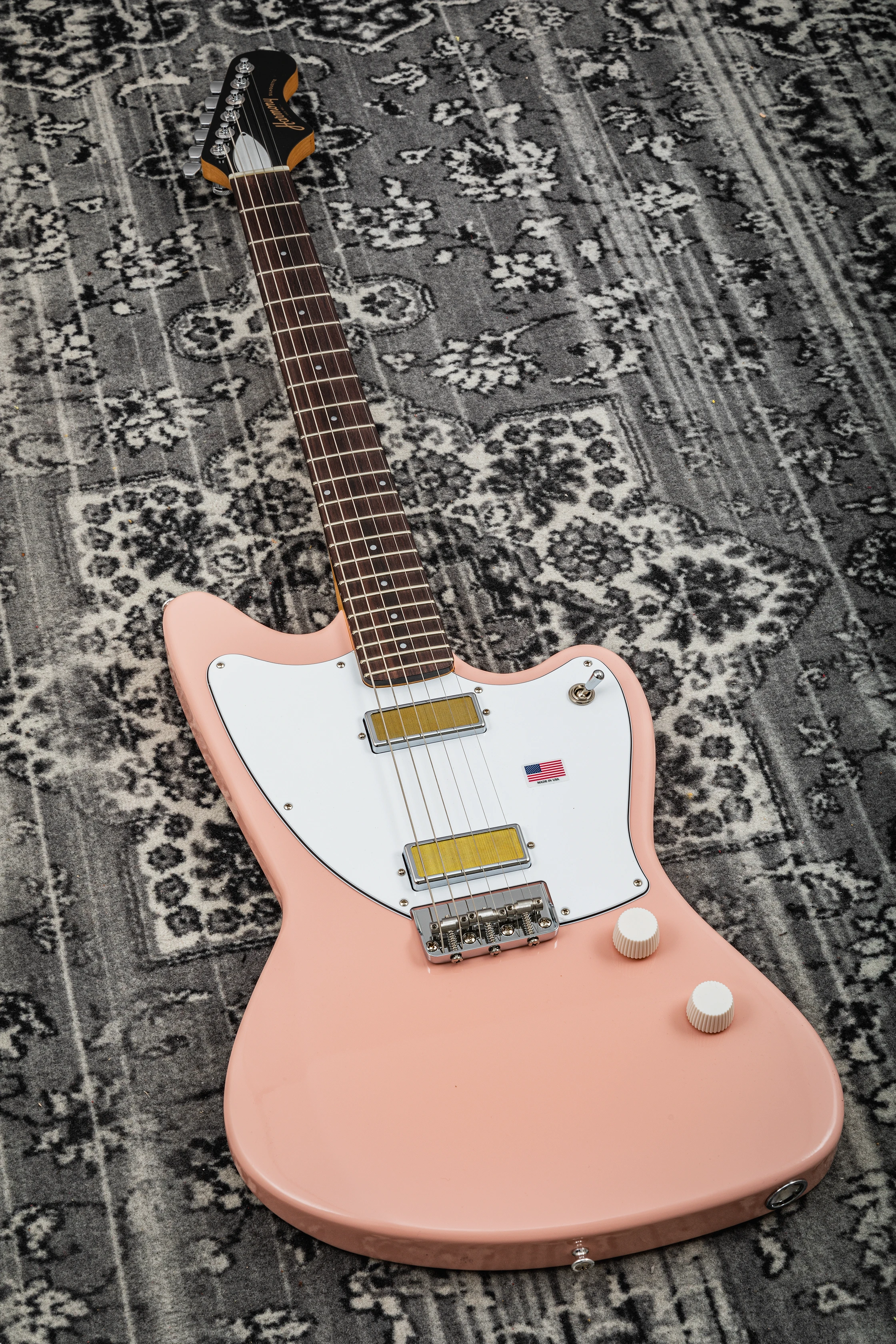 Harmony Guitars Silhouette Limited Edition shell pink