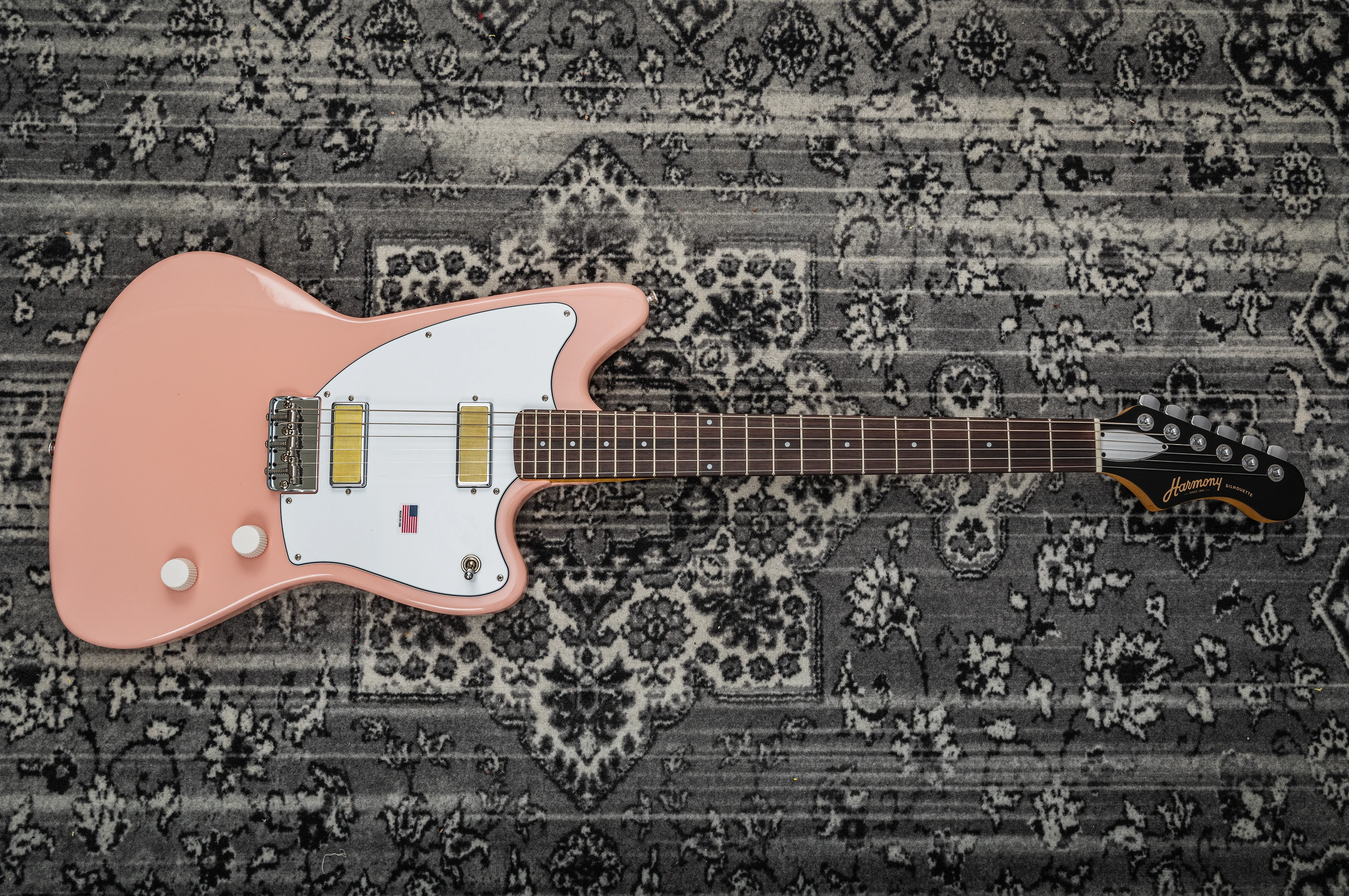 Harmony Guitars Silhouette Limited Edition shell pink