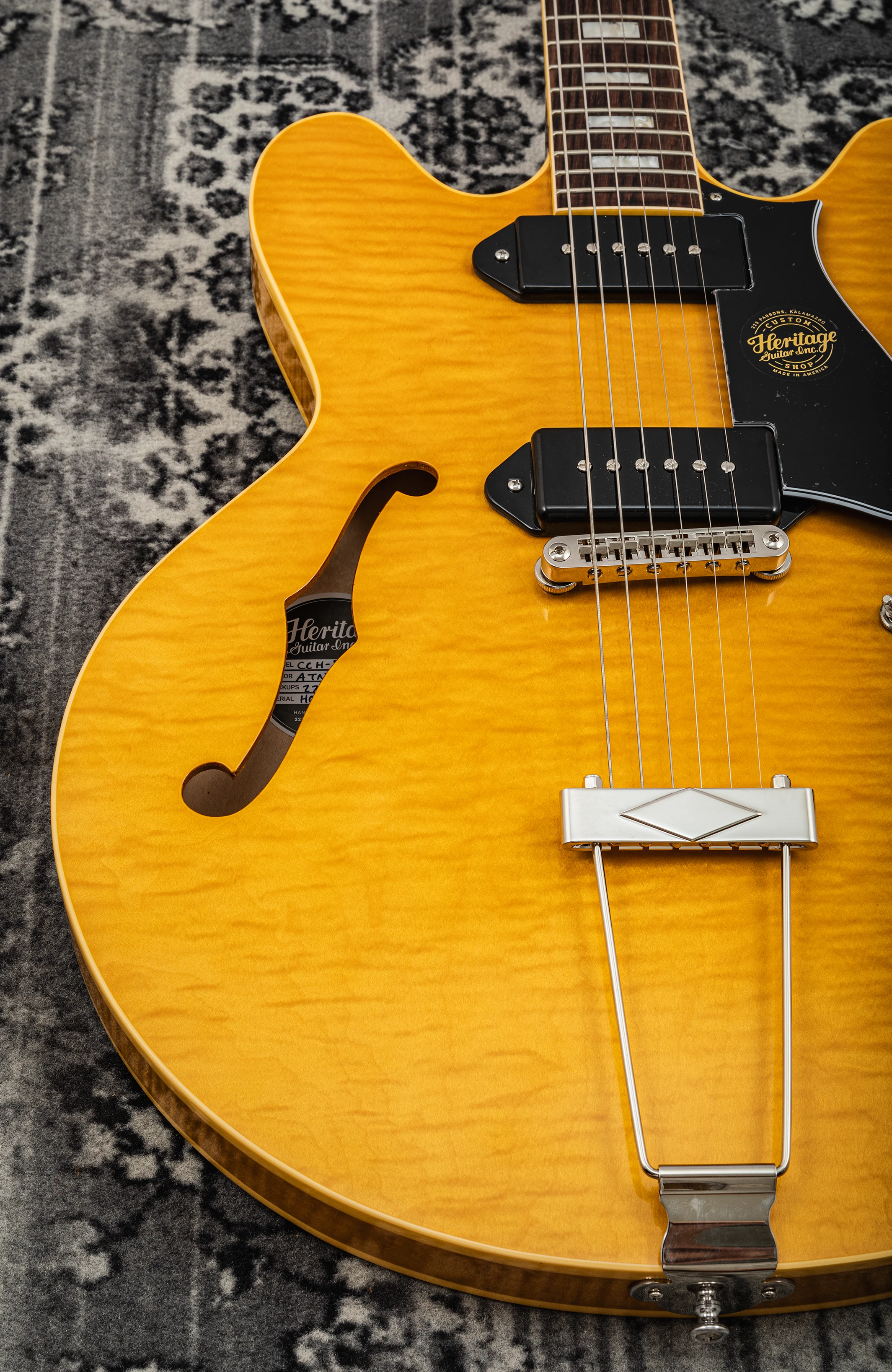 Heritage H-530 Semi Hollow Custom Core antique natural