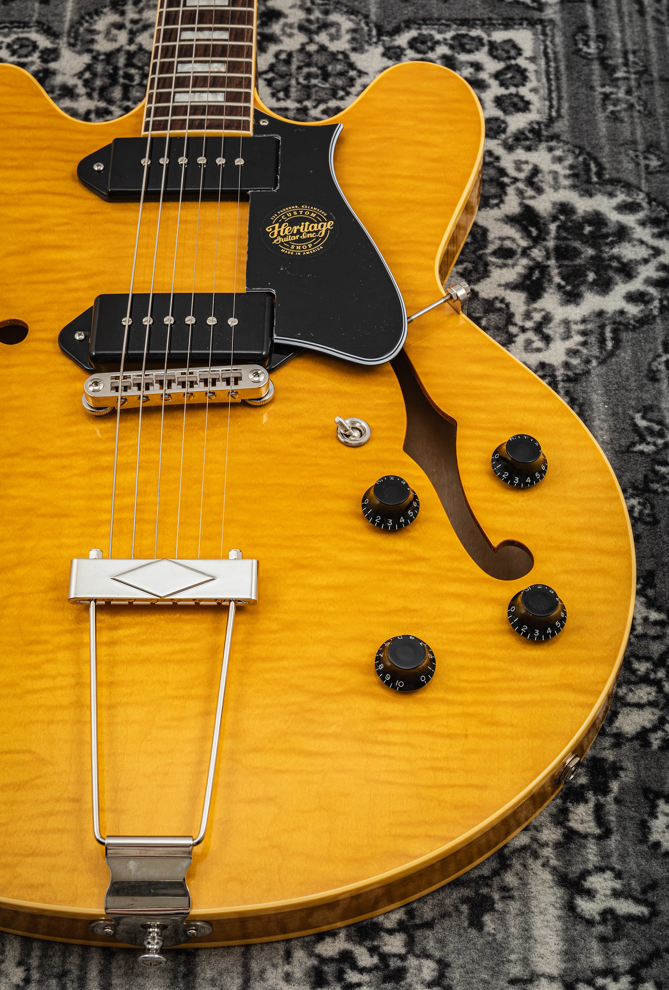 Heritage H-530 Semi Hollow Custom Core antique natural