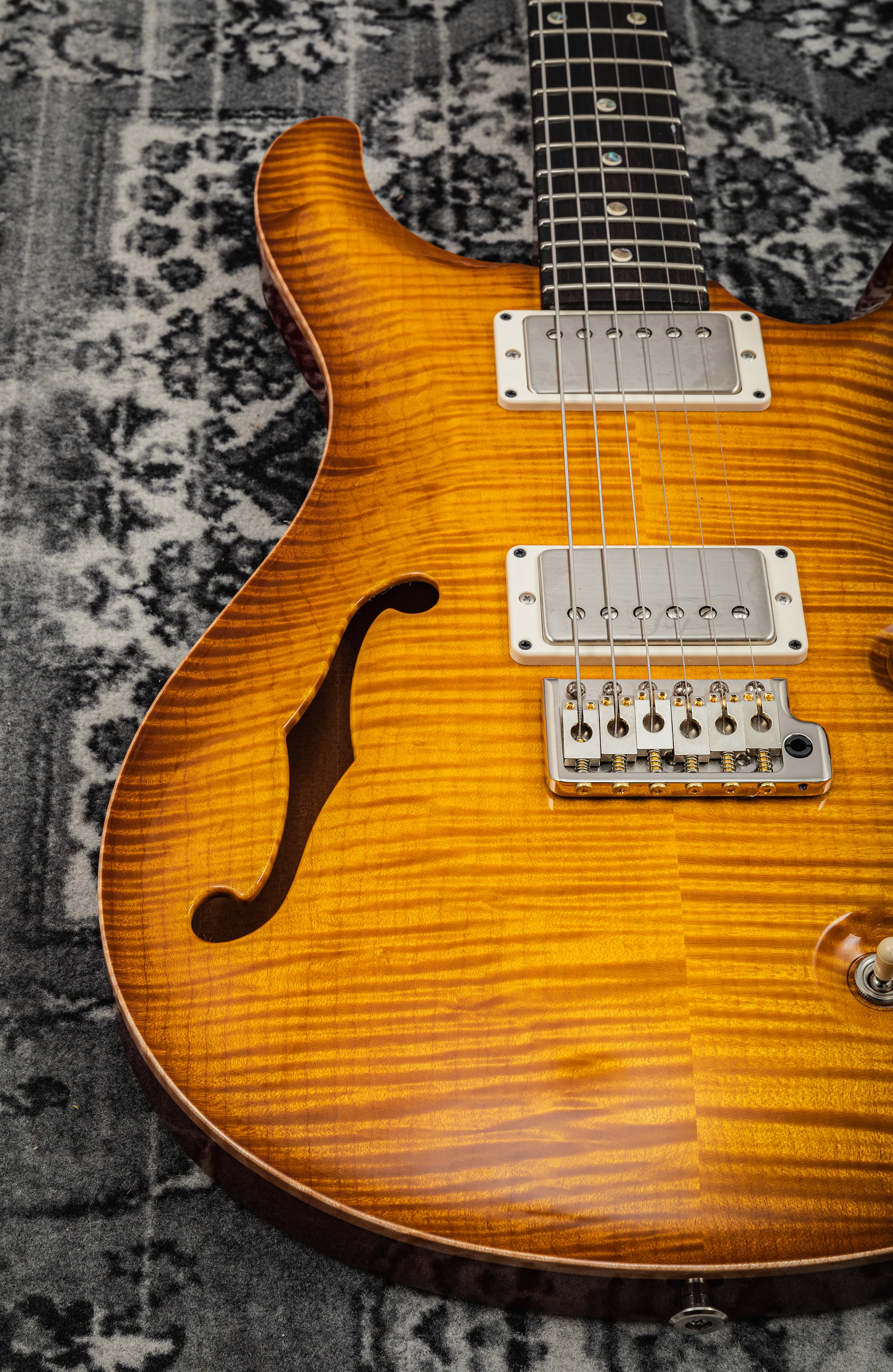 PRS DGT Semi Hollow Limited McCarty Sunburst