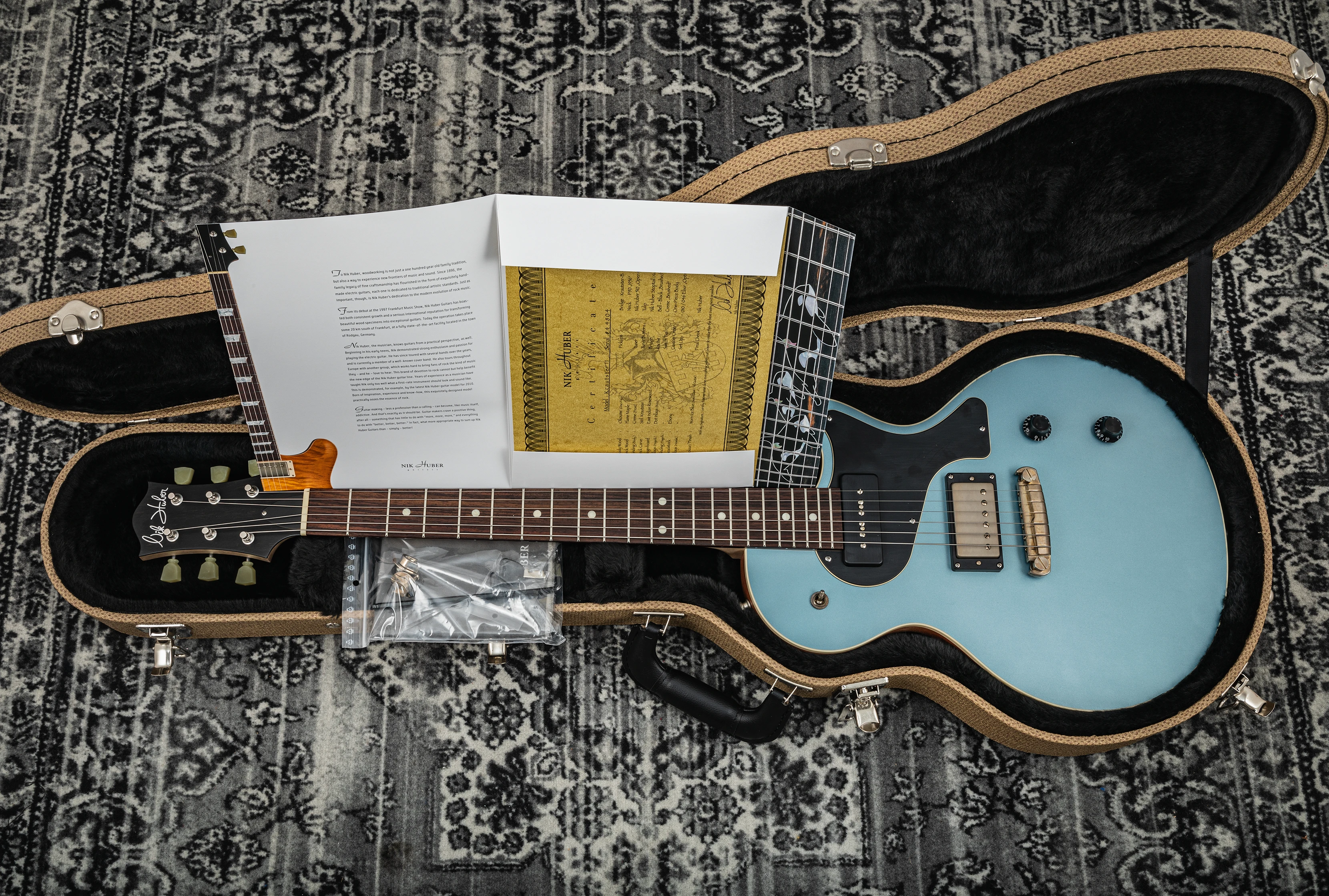 Nik Huber Guitars Krautster II Ice Blue