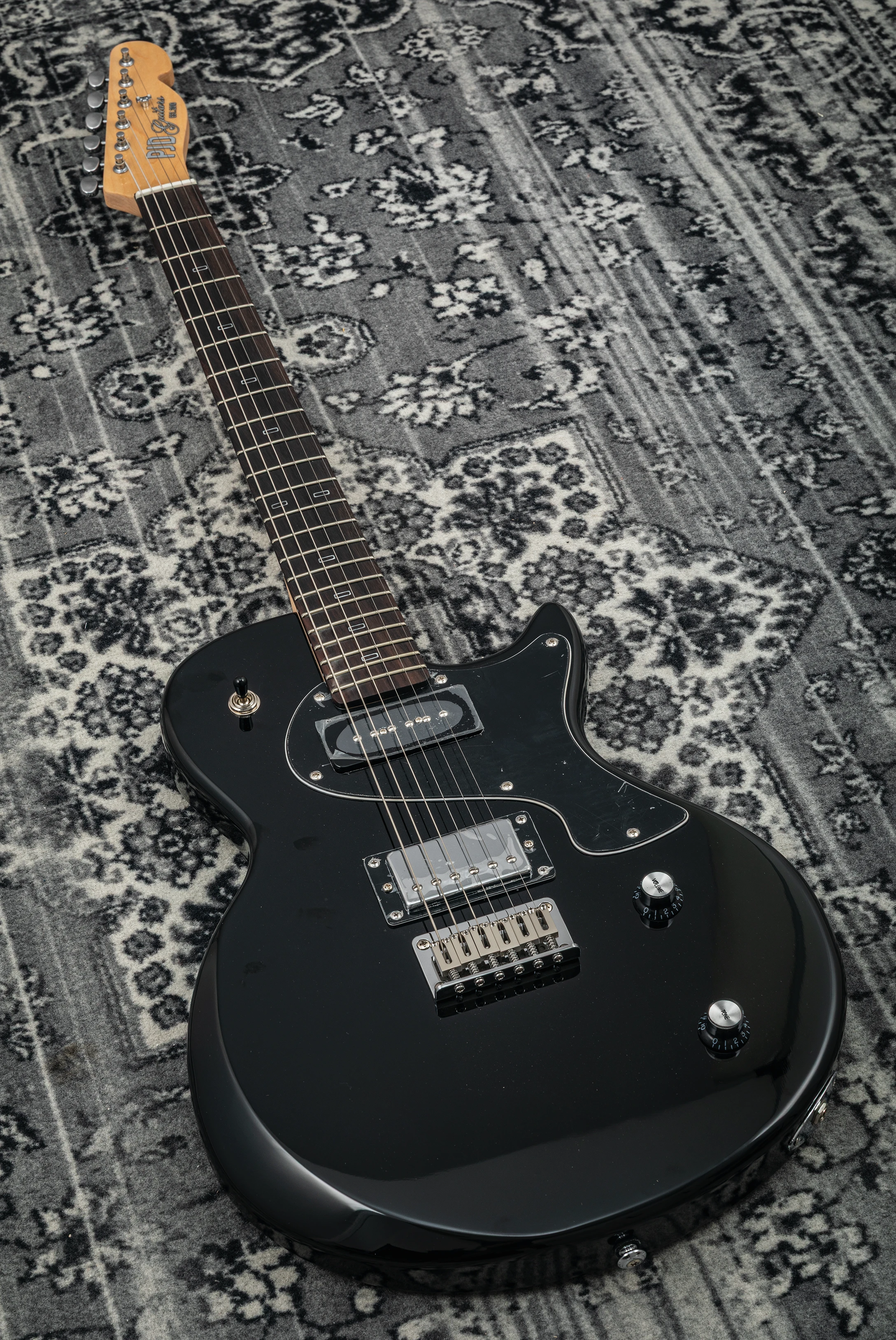 PJD Guitars Origin Standard Carey Midnight Black HB/P90 RW