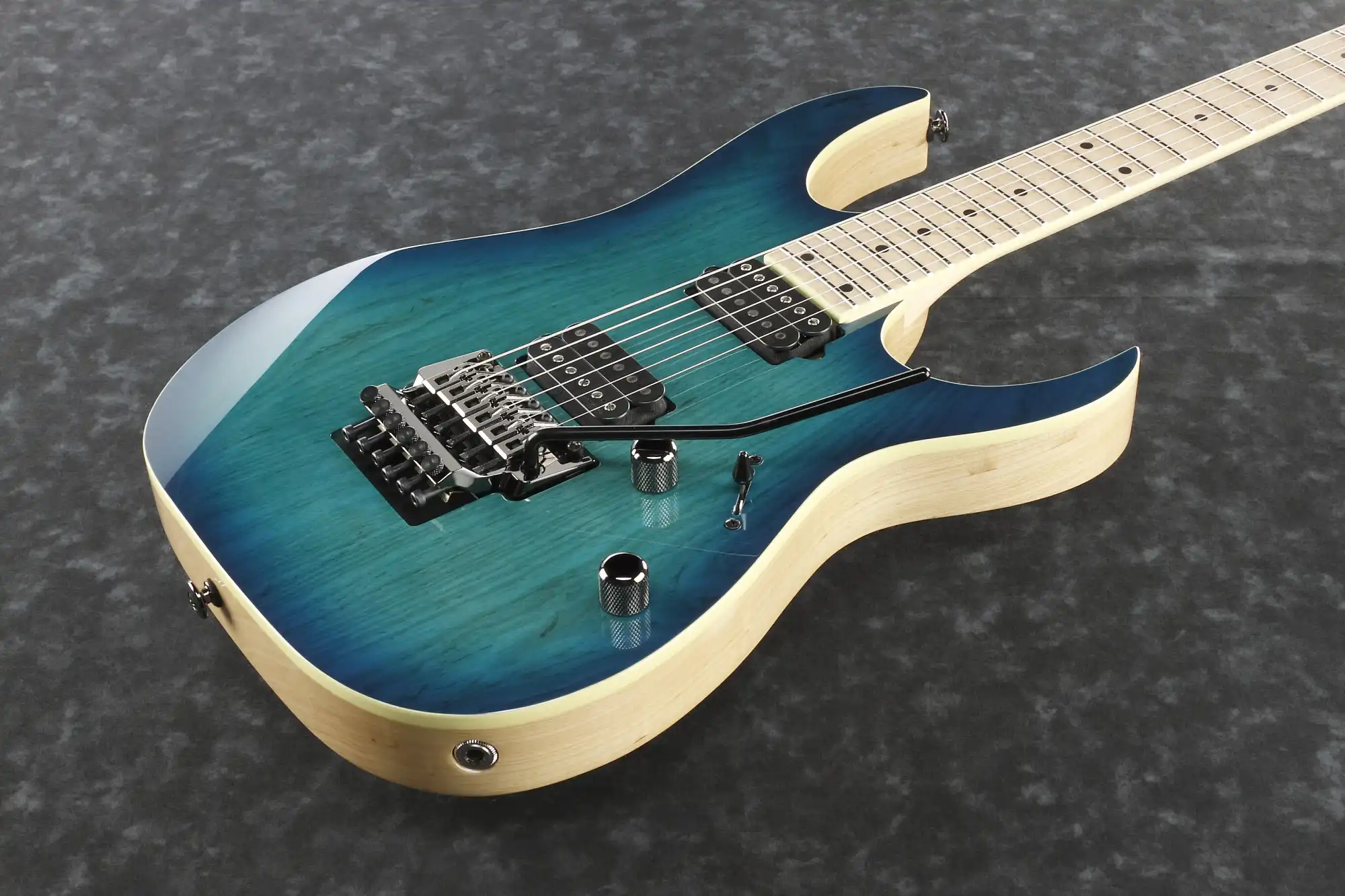 Ibanez RG652AHM-NGB nebula green burst B-Stock
