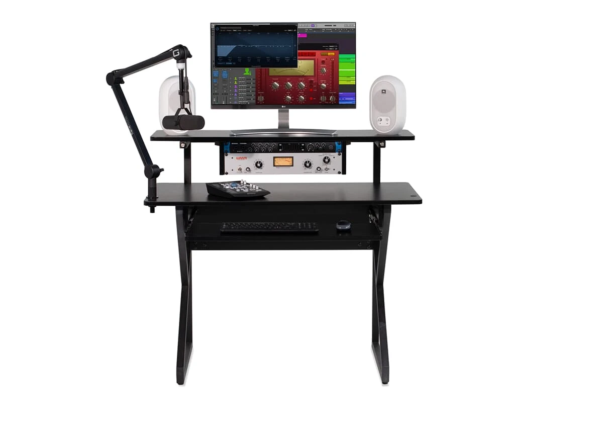 Gator Frameworks Content Furniture Desk