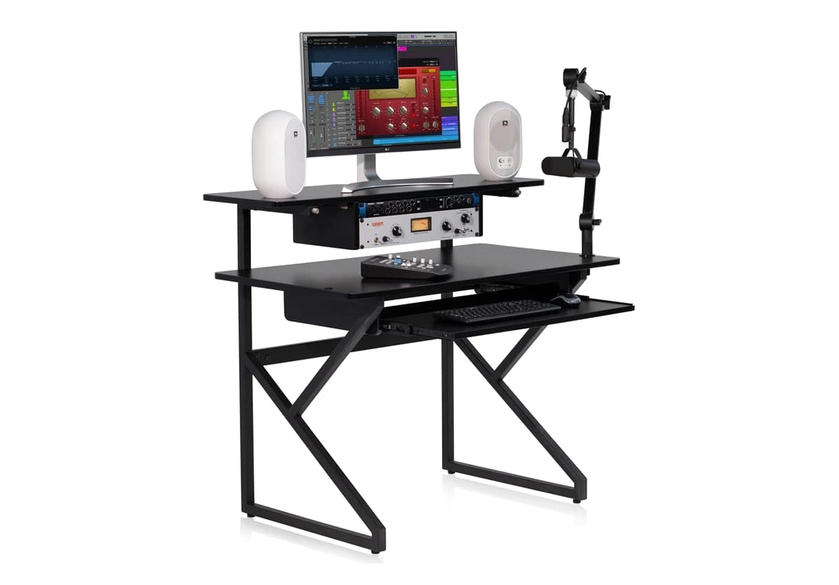 Gator Frameworks Content Furniture Desk