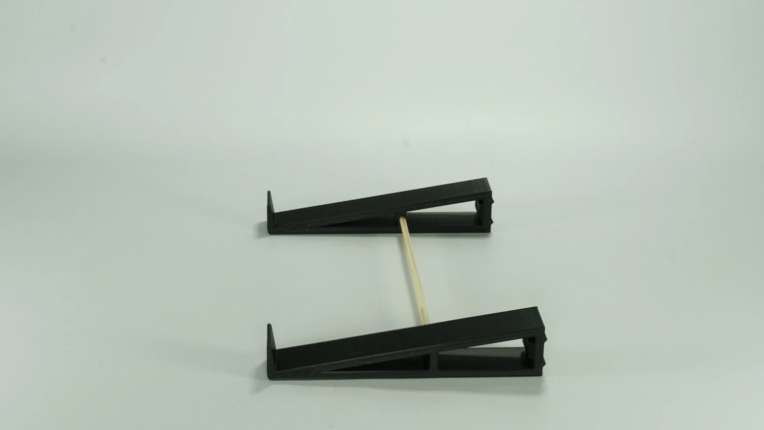 Coverup Triple tier synth stand 320