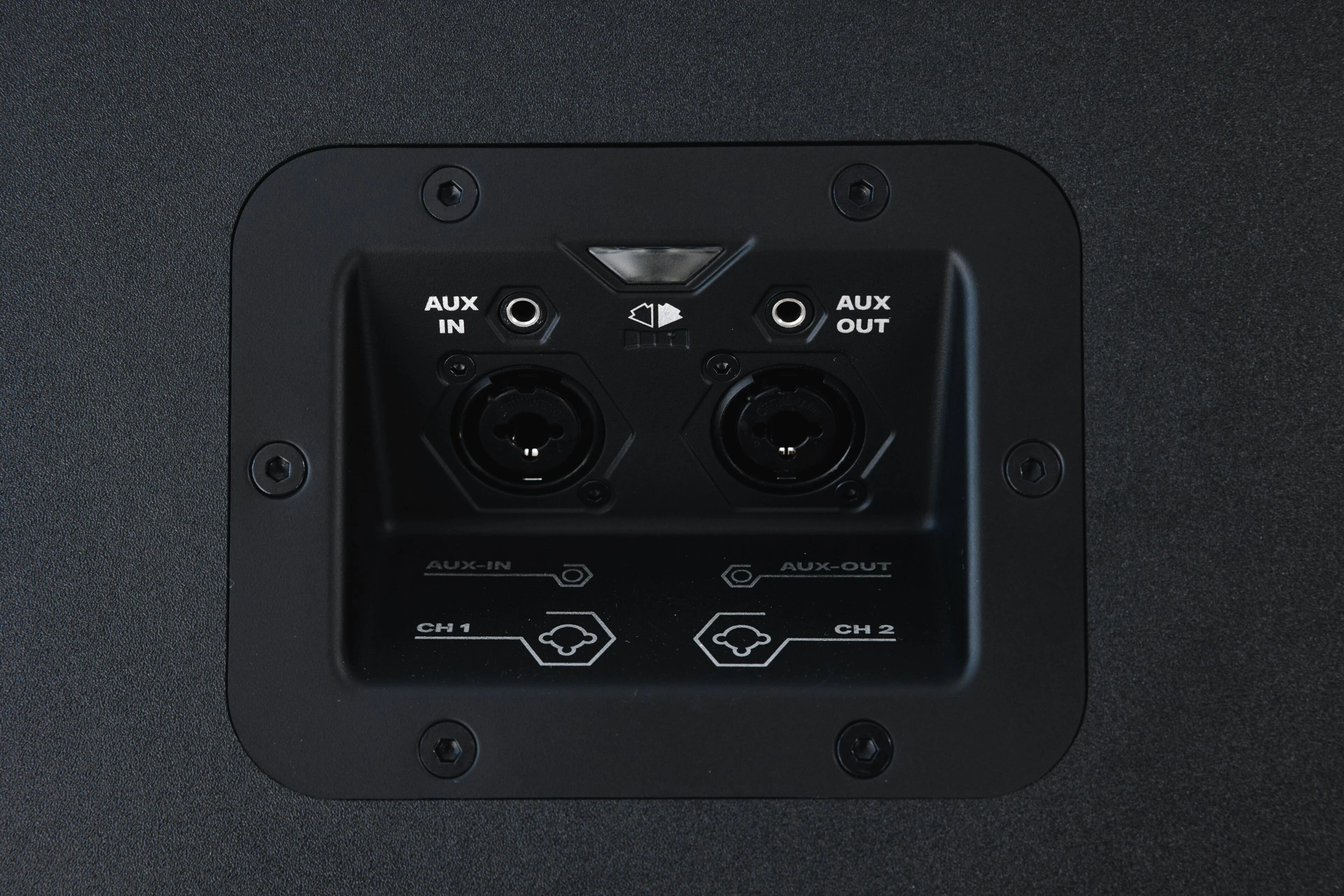 Soundboks Gen4 Bundle mit Tie Stage Cover