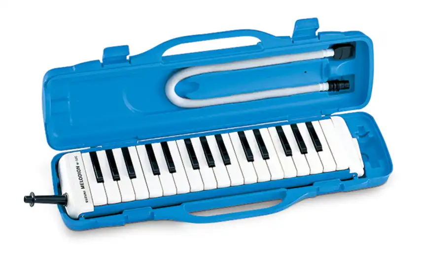 Suzuki Melodion M-32C