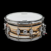 DSDRUM Snare 14´´x7´´ Mahogany Urban White/Sienna Gold/Black