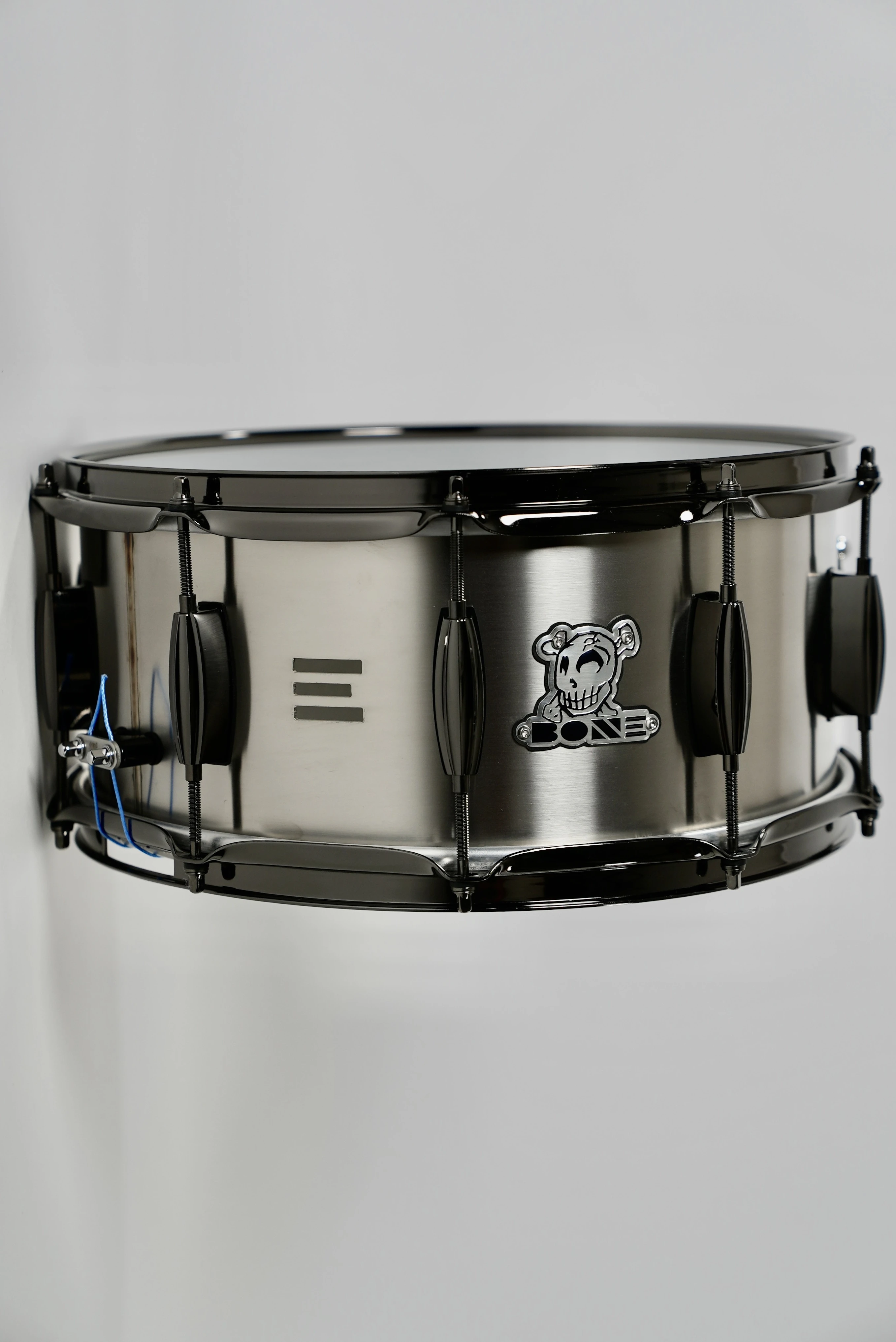 BONE Drums Unlimited 14x5,5´´ Steel Snare mit Black Nickel Hardware
