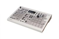 Waldorf Kyra VA-Synth Desktop Aussteller